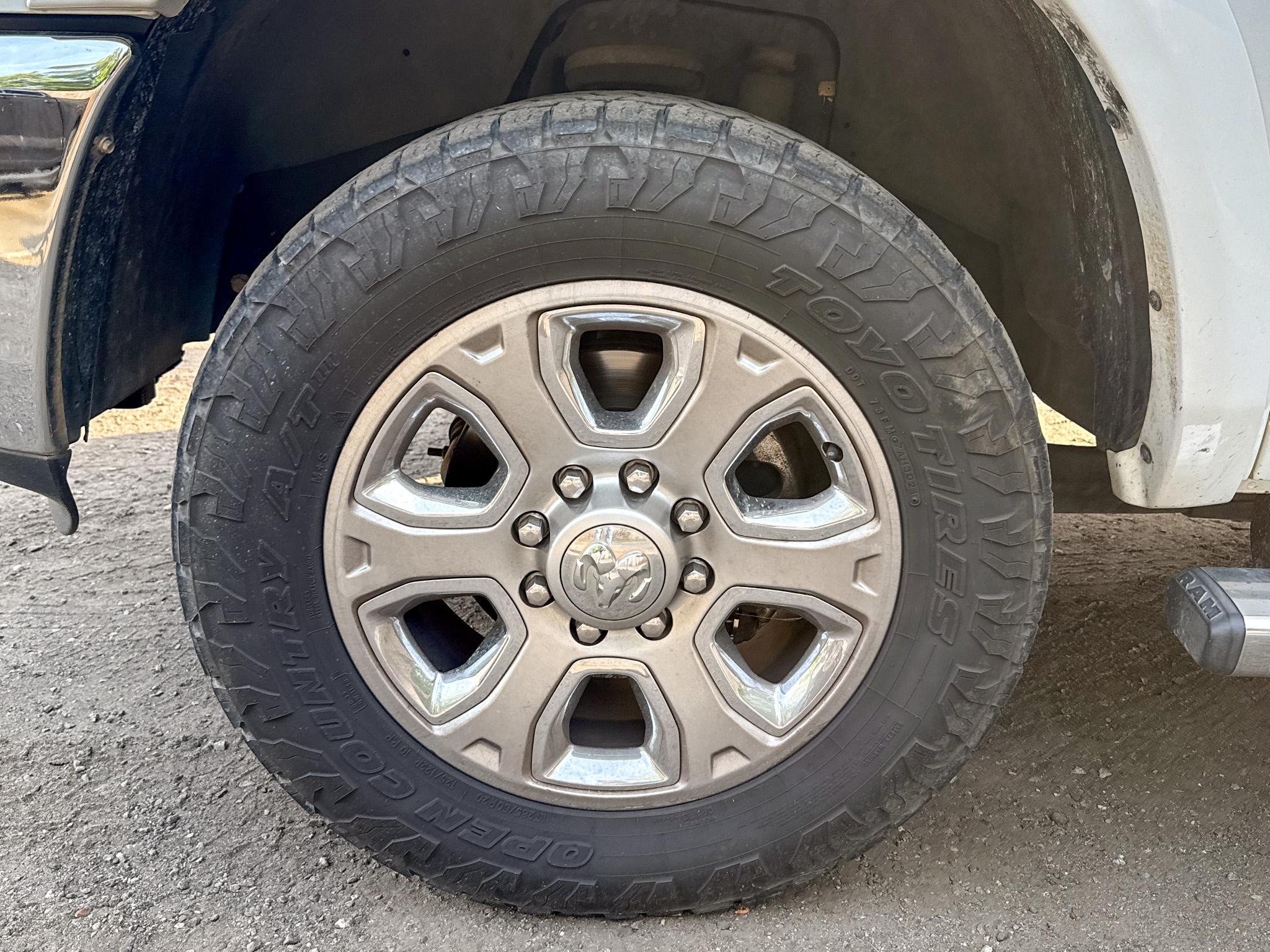 RAM 2500 Laramie 4x4 Crew Cab 6'4" Box 2018