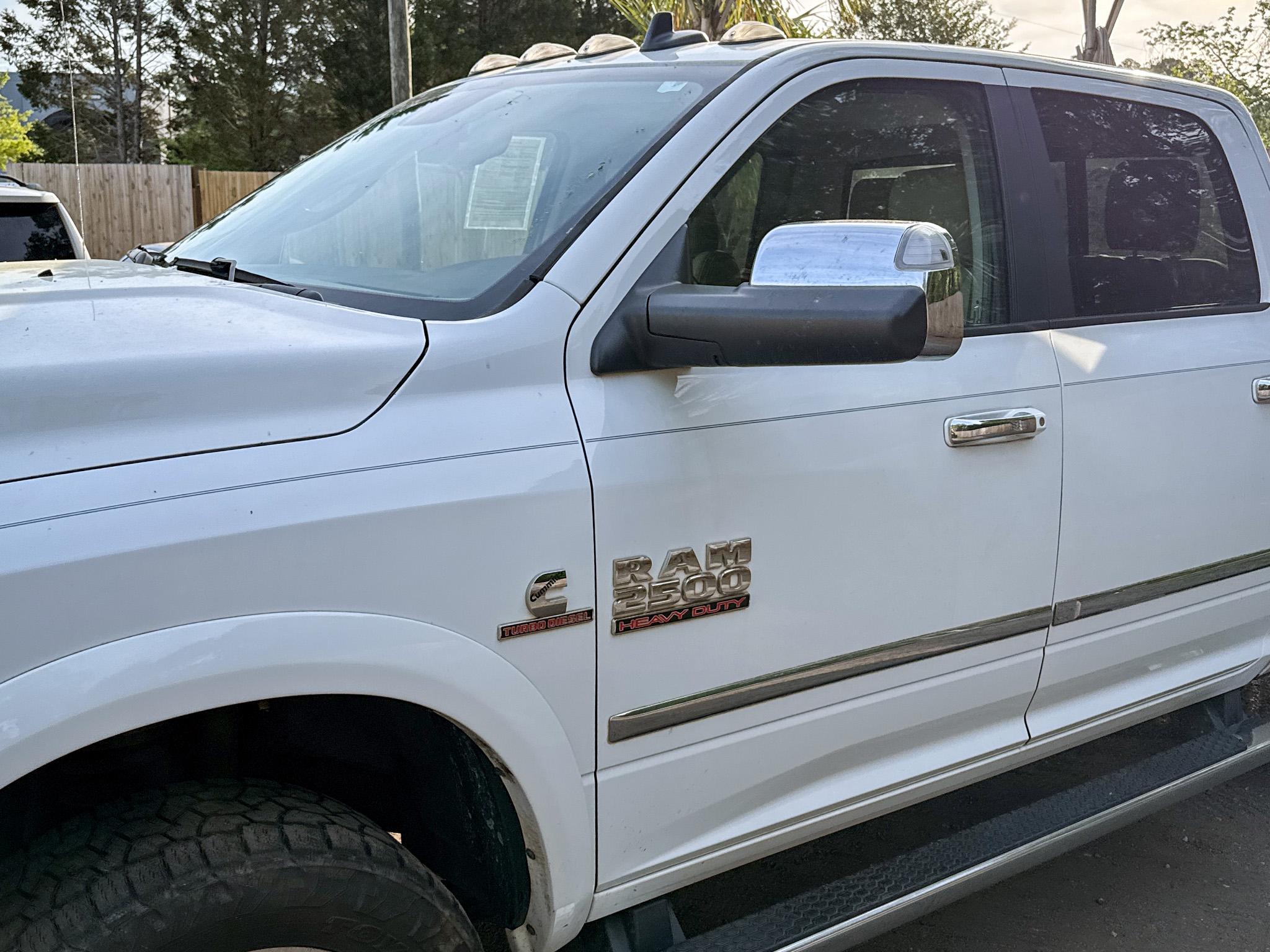 RAM 2500 Laramie 4x4 Crew Cab 6'4" Box 2018