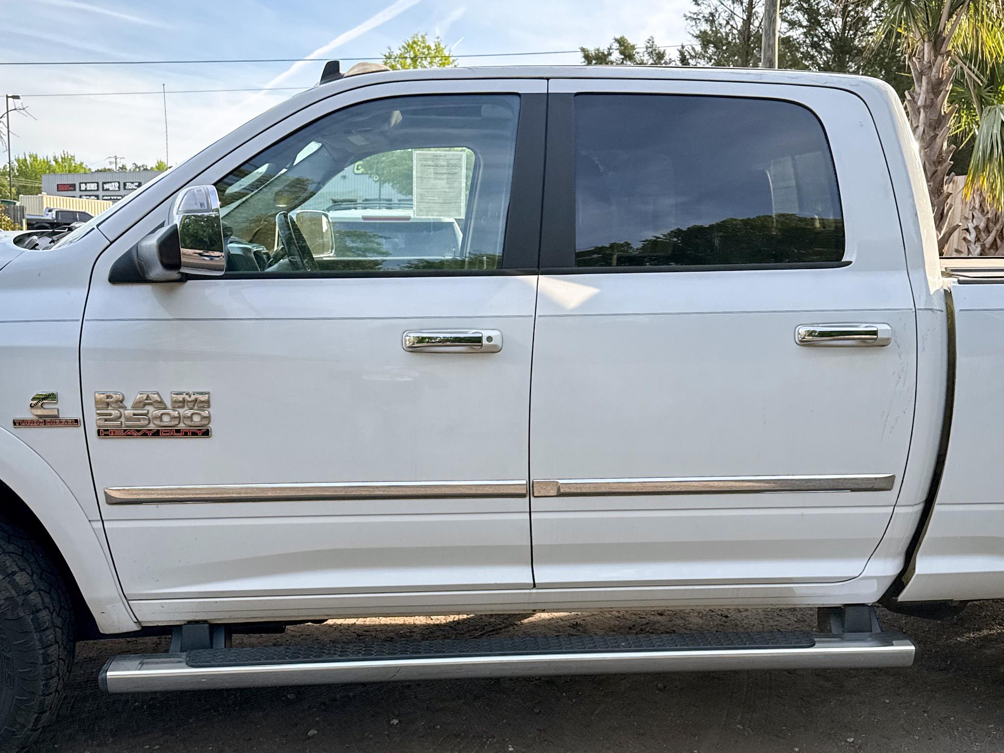 RAM 2500 Laramie 4x4 Crew Cab 6'4" Box 2018