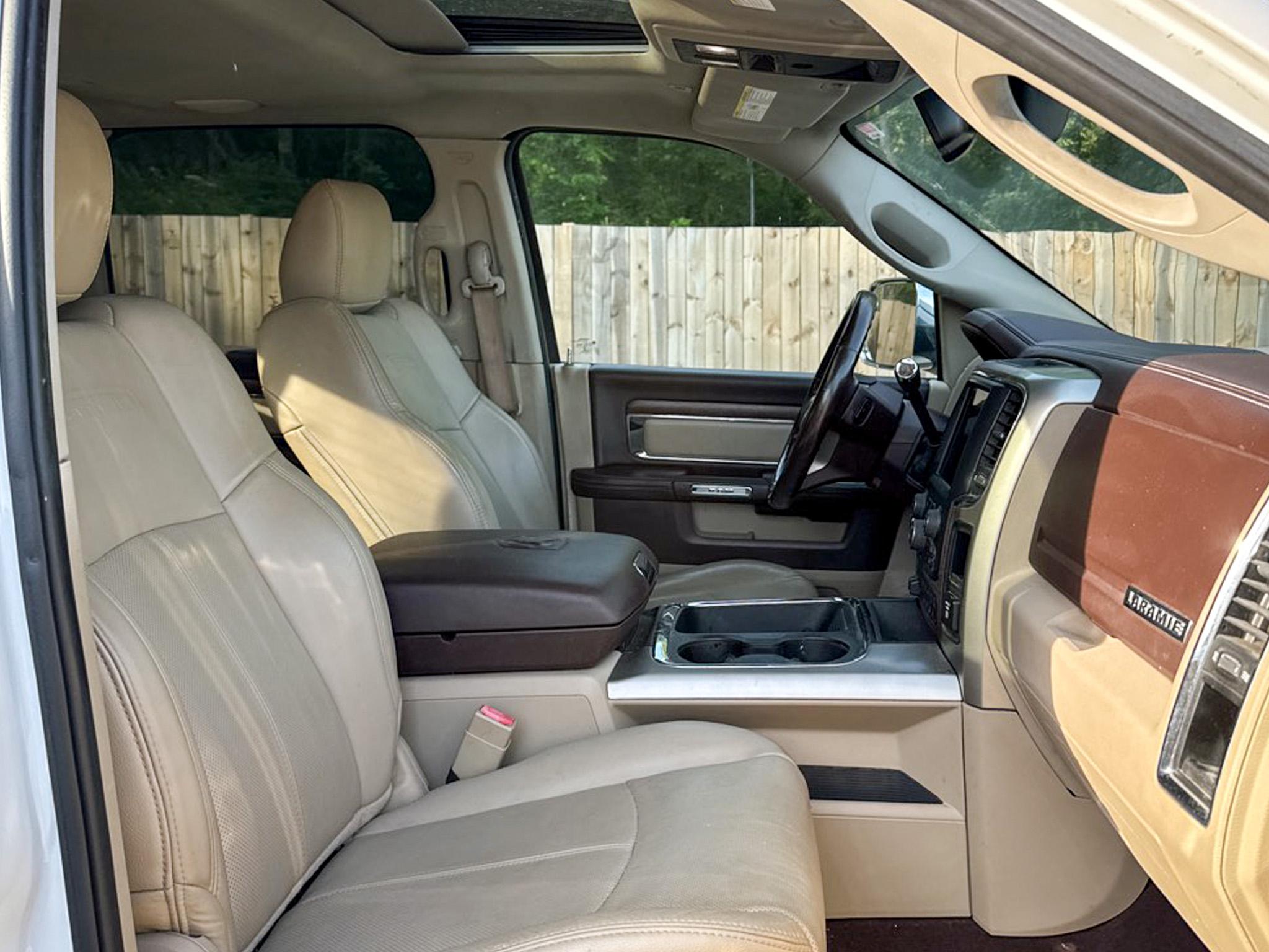 RAM 2500 Laramie 4x4 Crew Cab 6'4" Box 2018