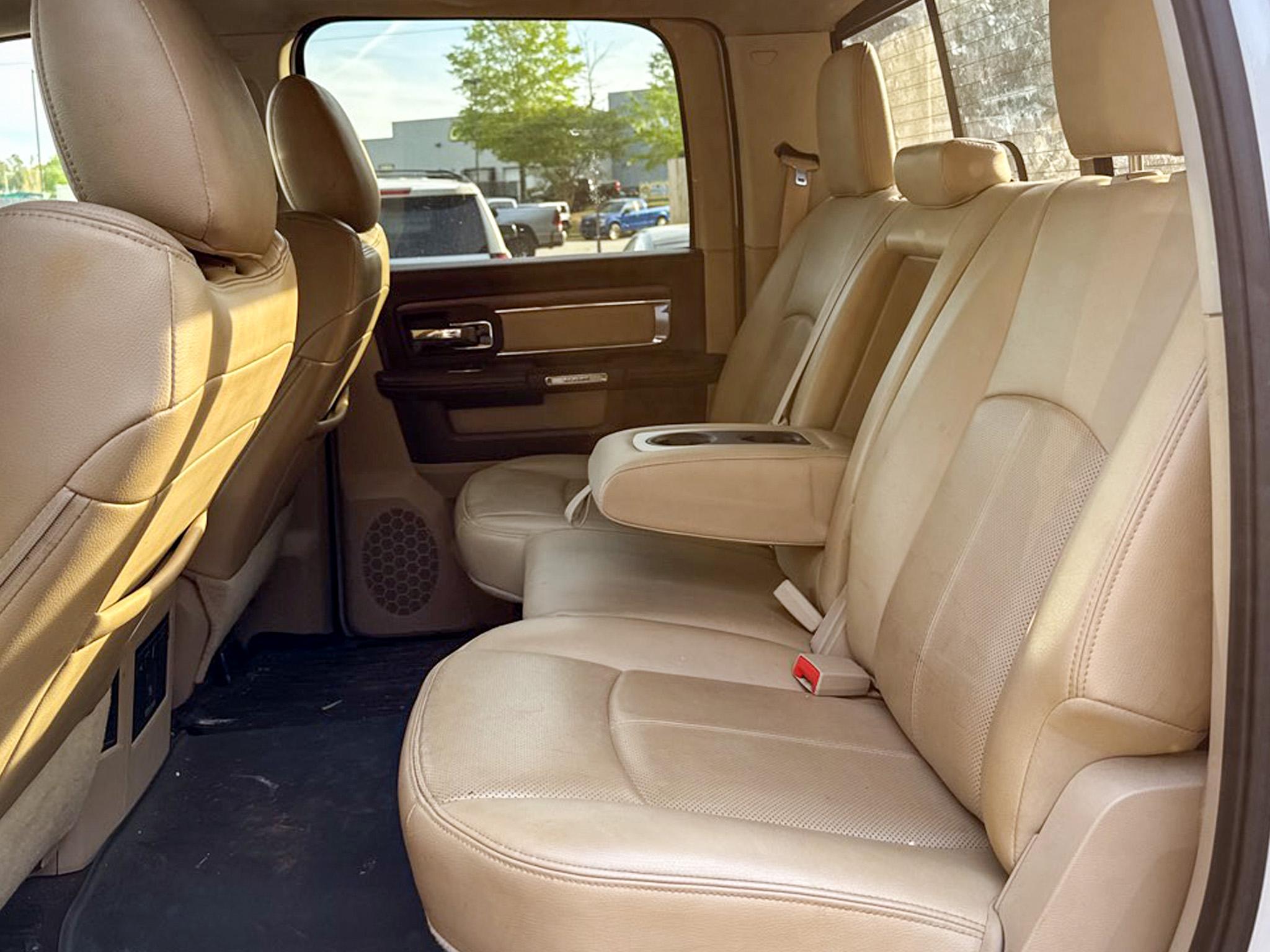 RAM 2500 Laramie 4x4 Crew Cab 6'4" Box 2018