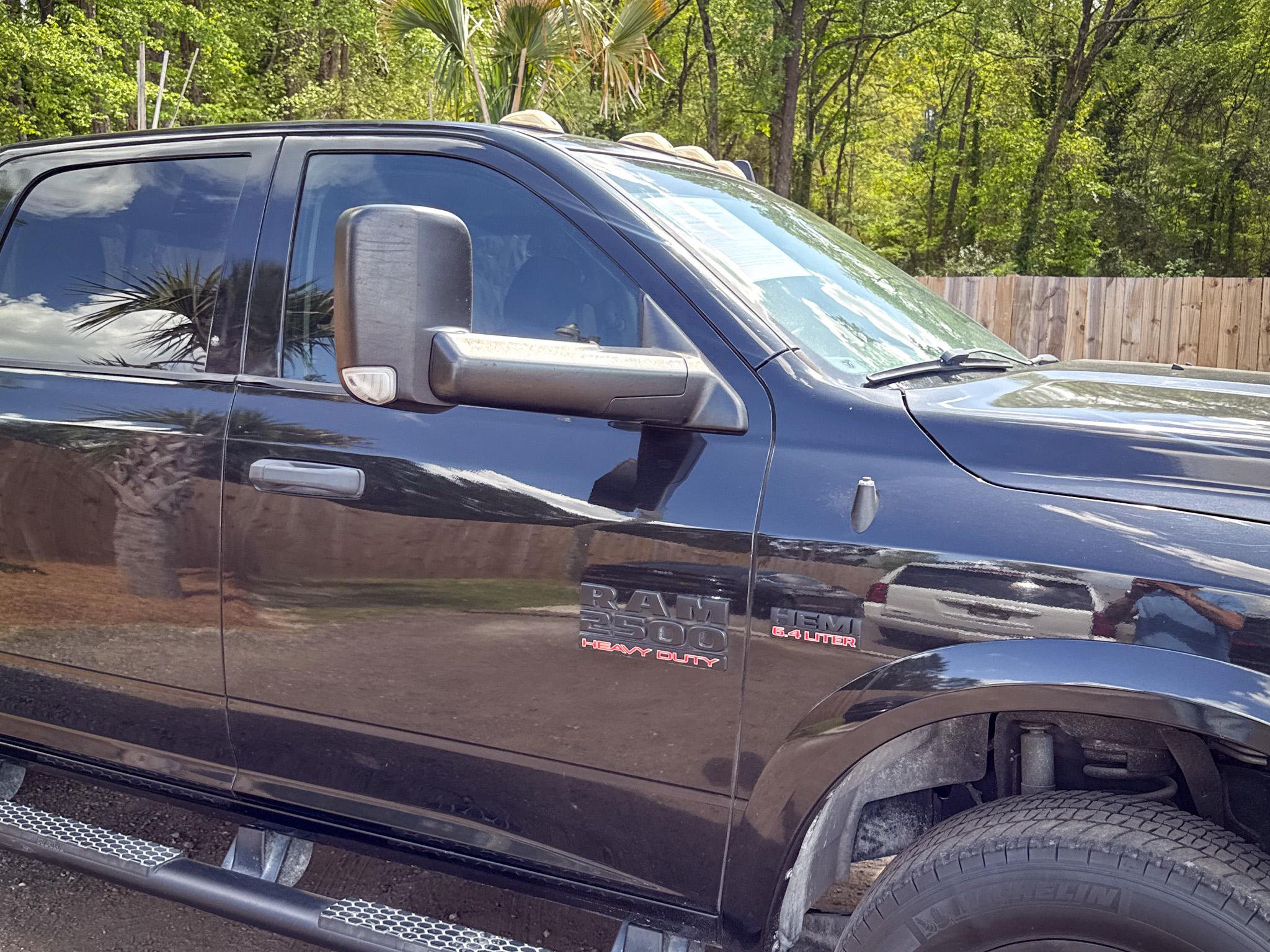 RAM 2500 Lone Star 4x4 Crew Cab 6'4" Box 2017