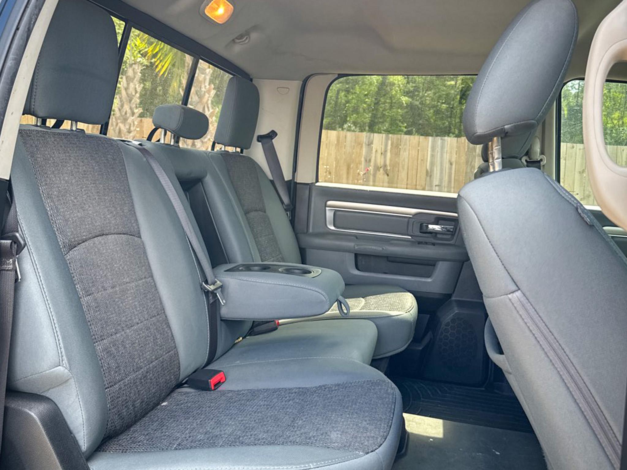 RAM 2500 Lone Star 4x4 Crew Cab 6'4" Box 2017