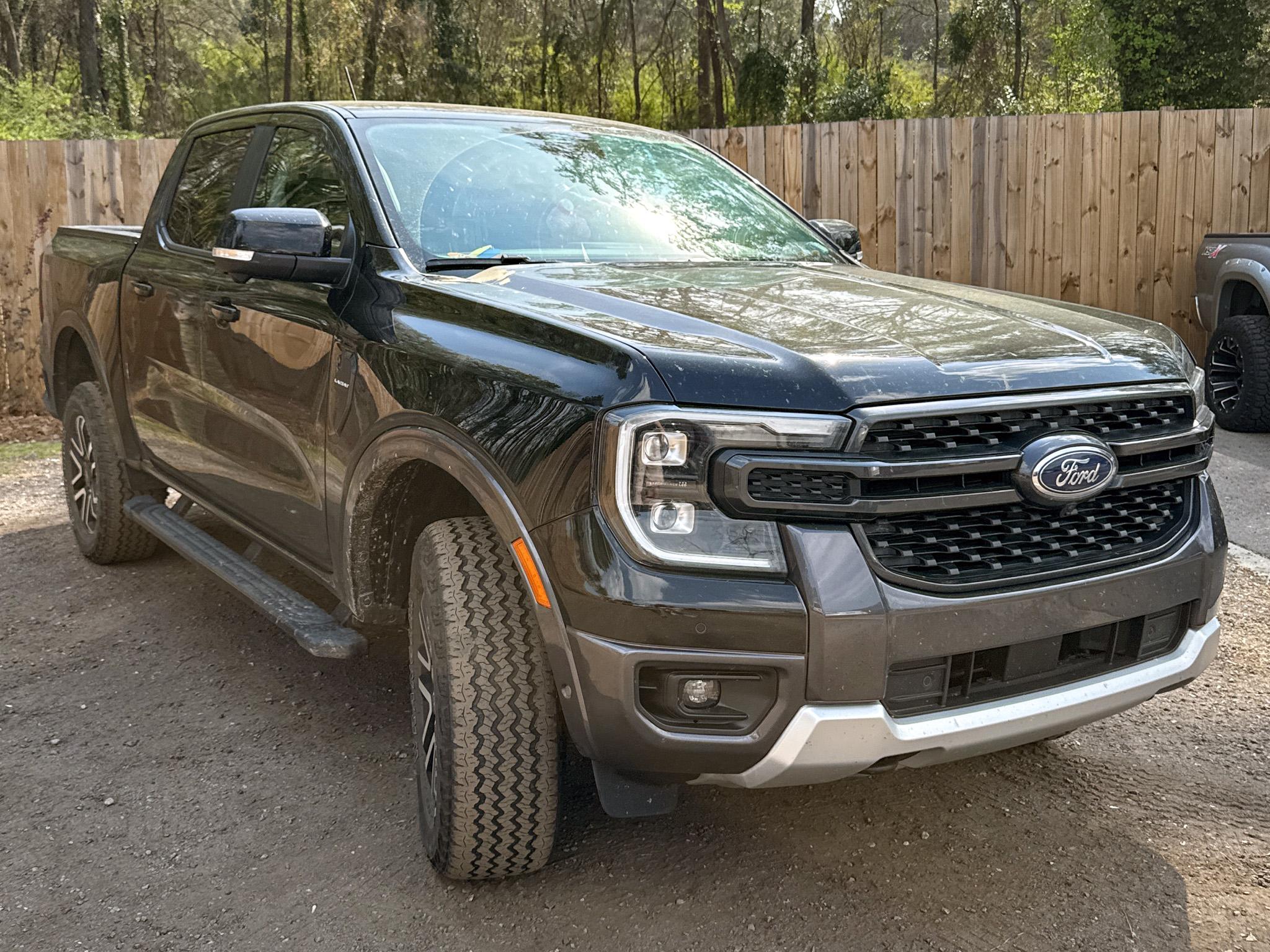 Ford Ranger LARIAT 4WD SuperCrew 5' Box 2024