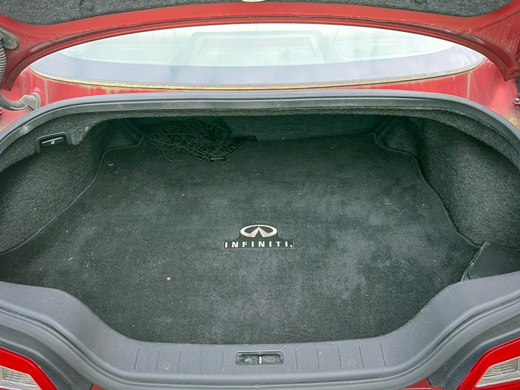 Infiniti Q60 Coupe  2014