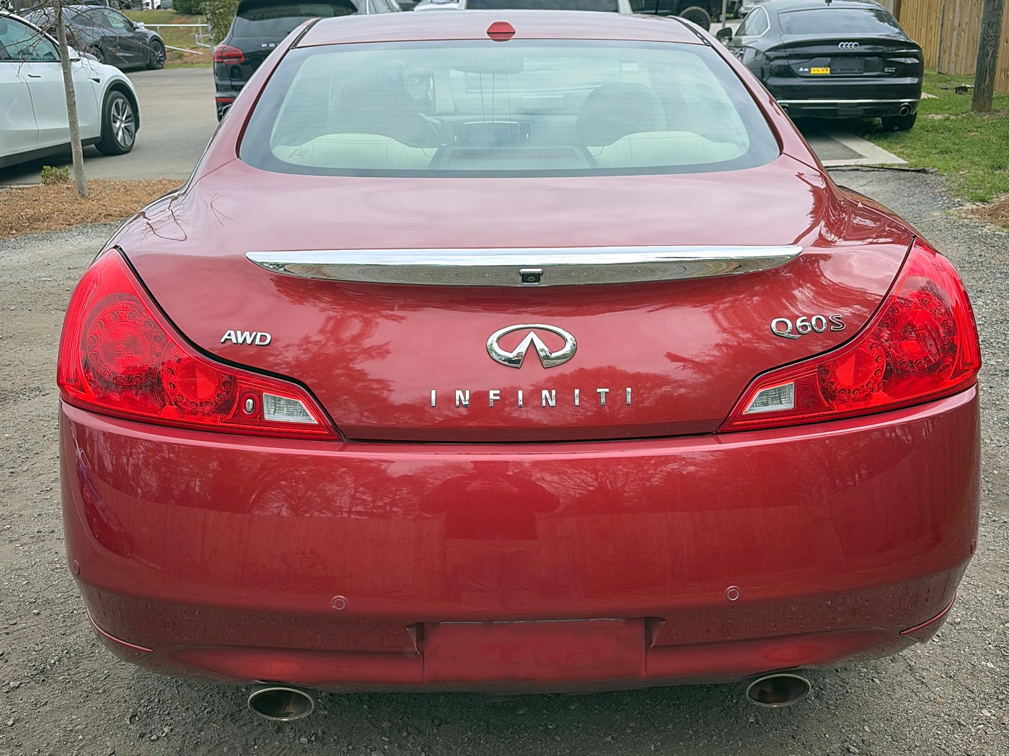 Infiniti Q60 Coupe  2014