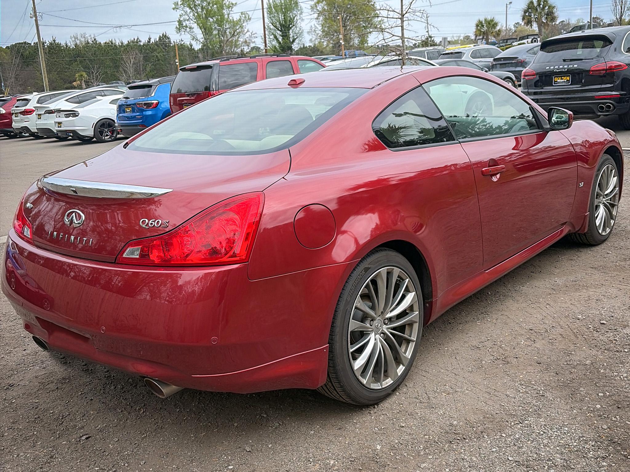 Infiniti Q60 Coupe  2014