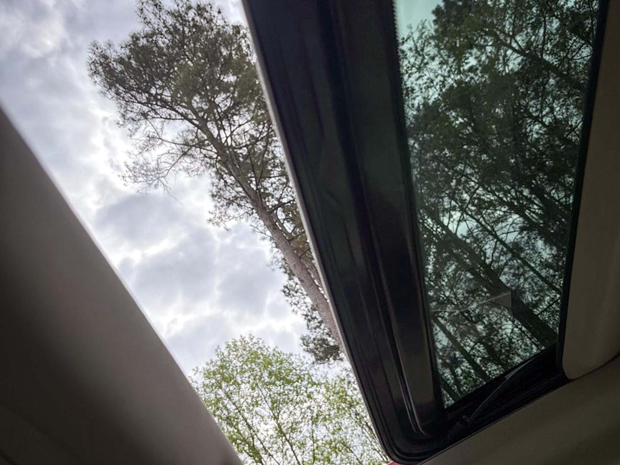 Infiniti Q60 Coupe  2014