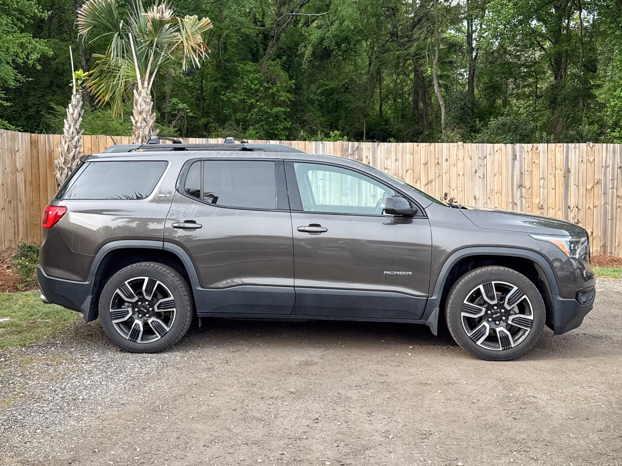 GMC Acadia AWD 4dr SLT 2019