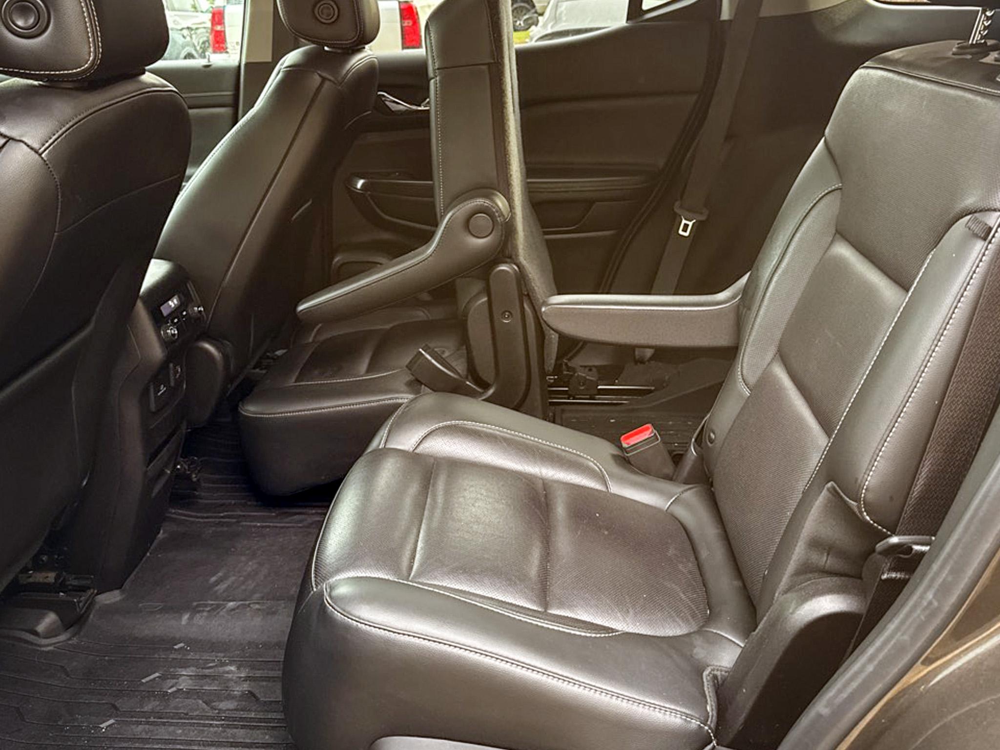 GMC Acadia AWD 4dr SLT 2019