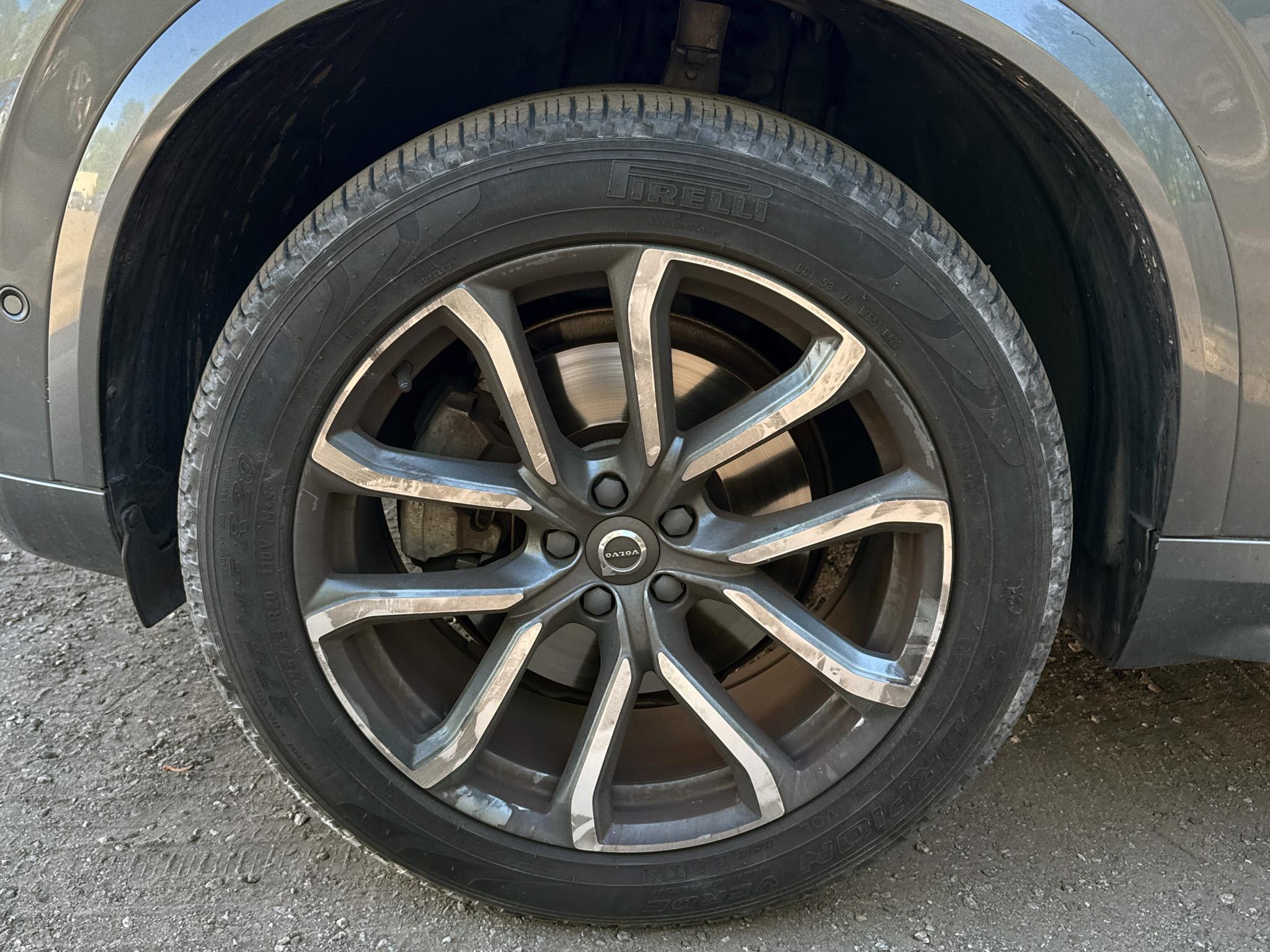 Volvo XC90 T6 AWD Momentum 2019