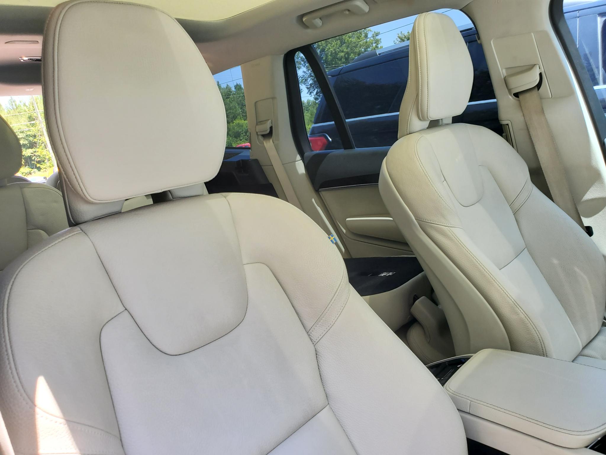 Volvo XC90  2019