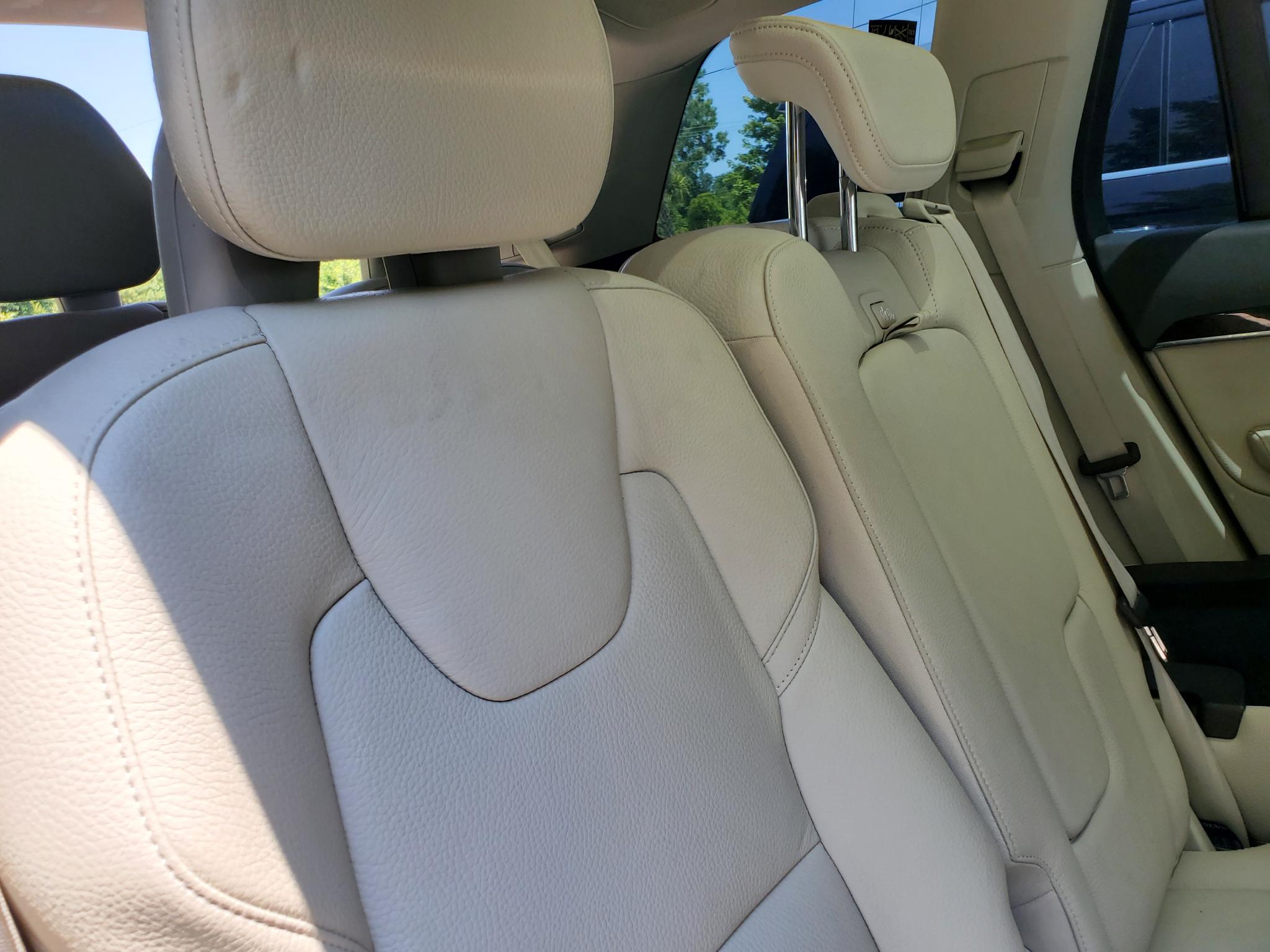 Volvo XC90  2019