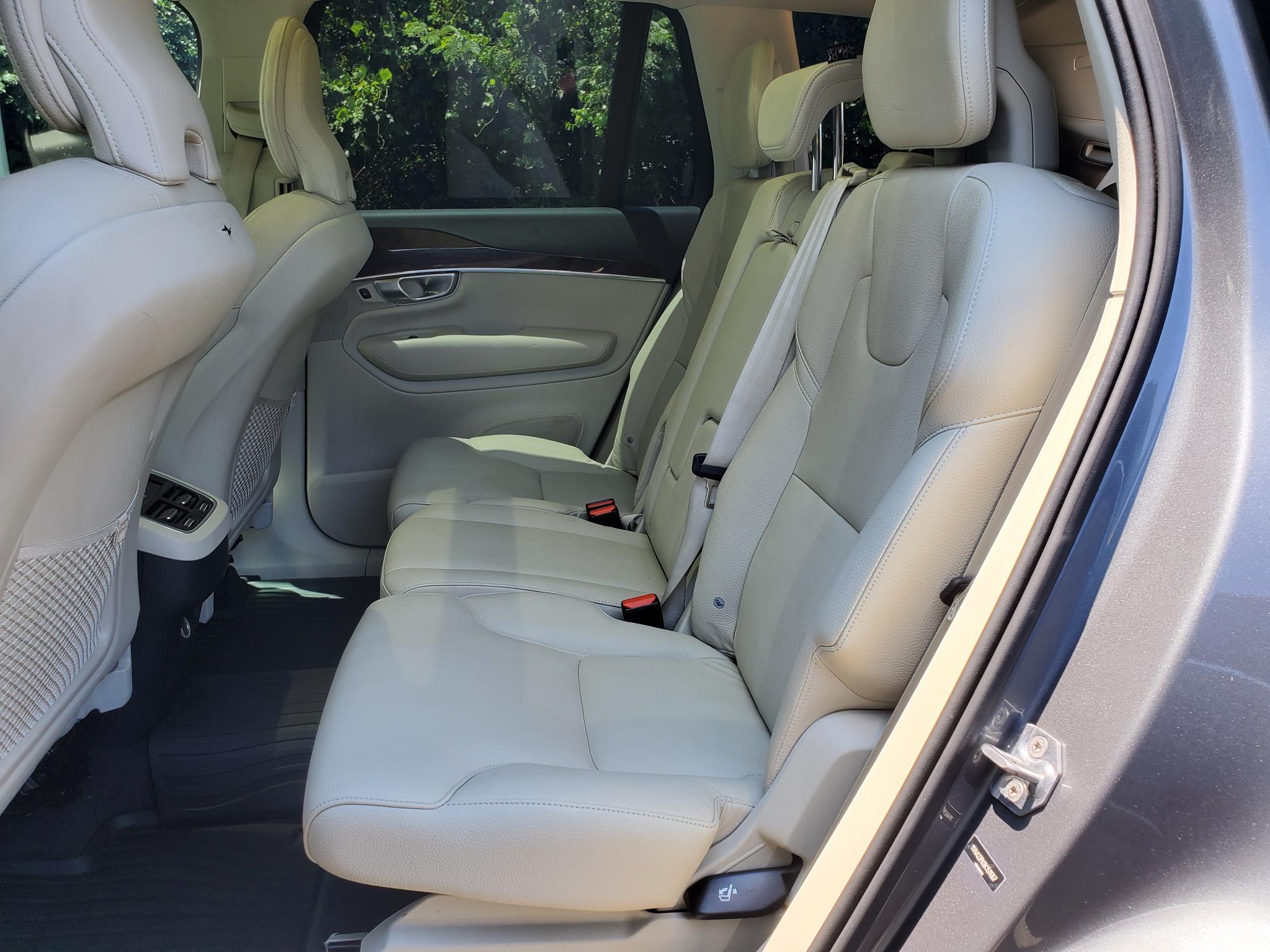 Volvo XC90  2019