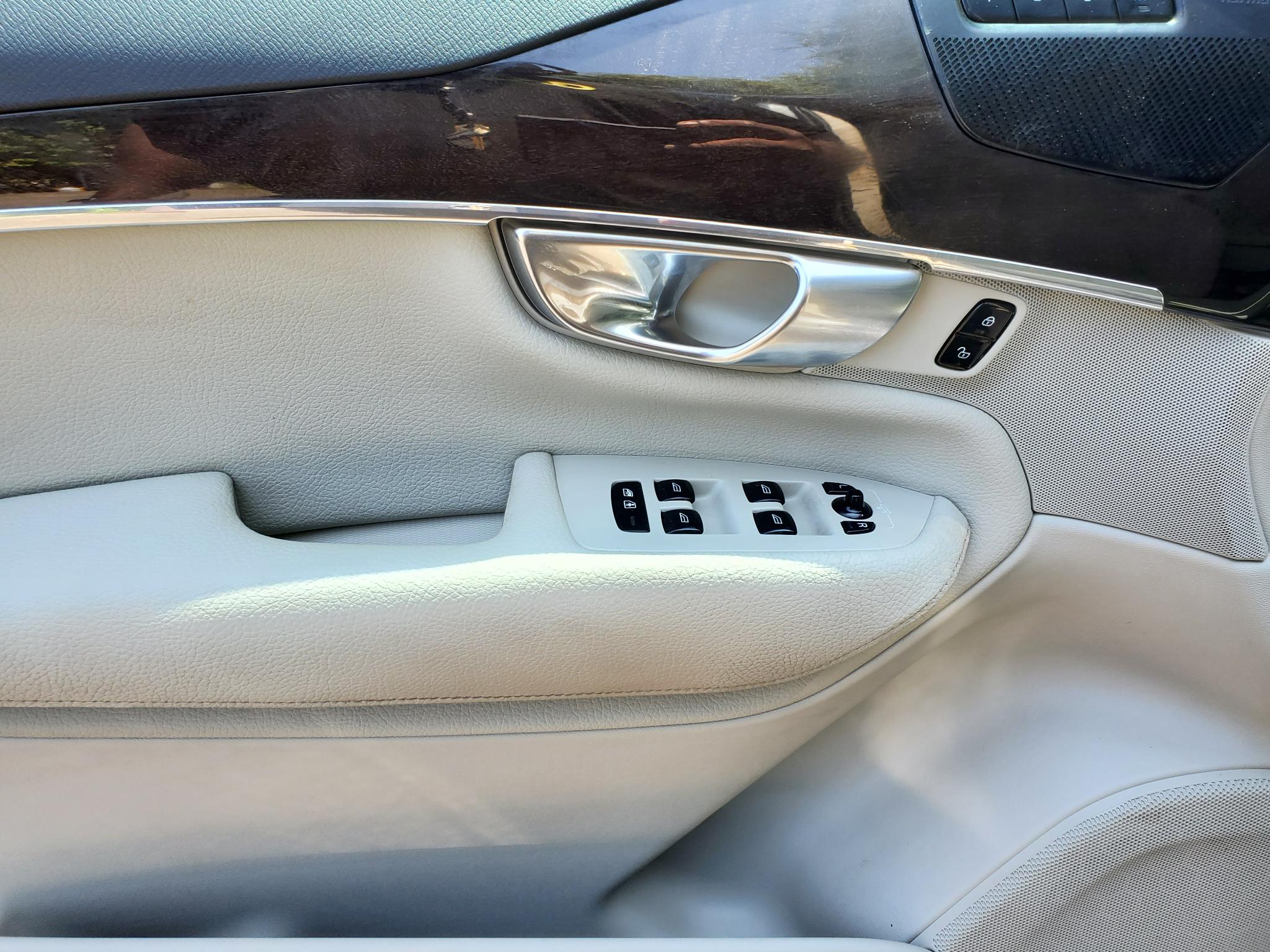Volvo XC90  2019