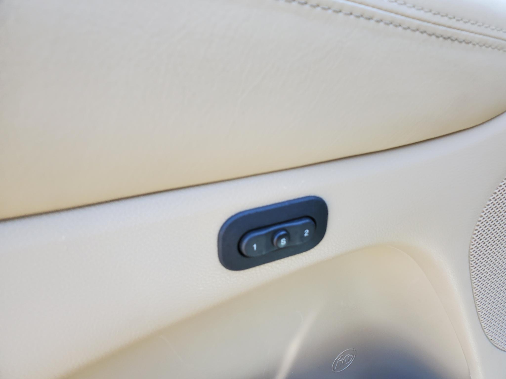 Jeep Grand Cherokee RWD 4dr Overland 2016