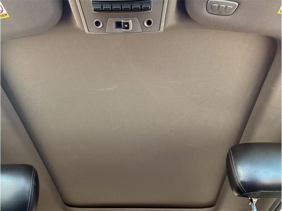 Ford Super Duty F-250 SRW Lariat 4WD Crew Cab 8' Box 2017