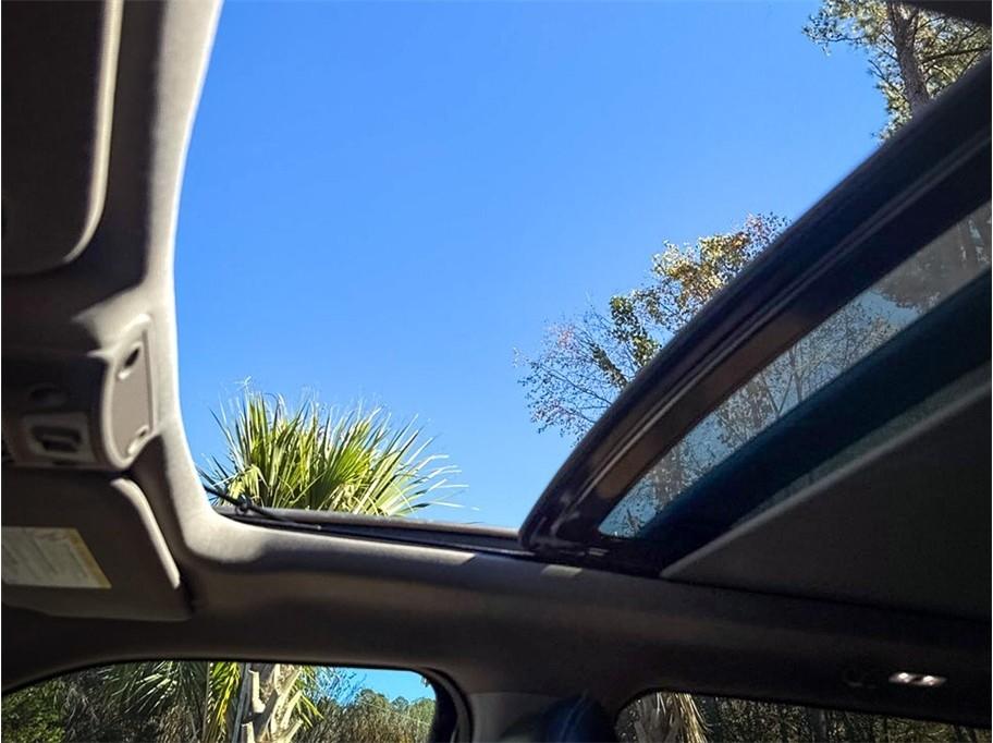 Ford Super Duty F-250 SRW Lariat 4WD Crew Cab 8' Box 2017