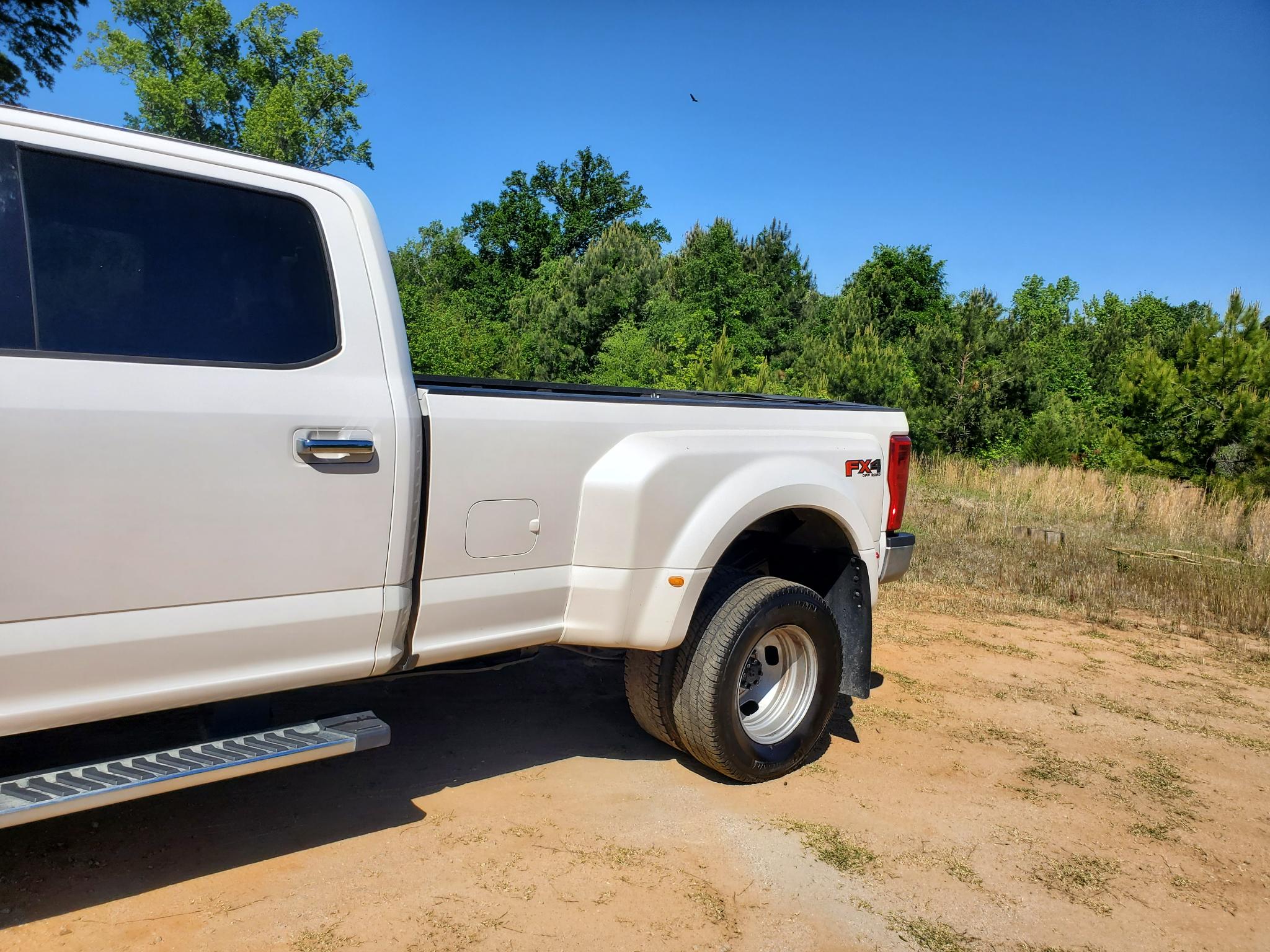 Ford Super Duty F-350 DRW King Ranch 4WD Crew Cab 8' Box 2017