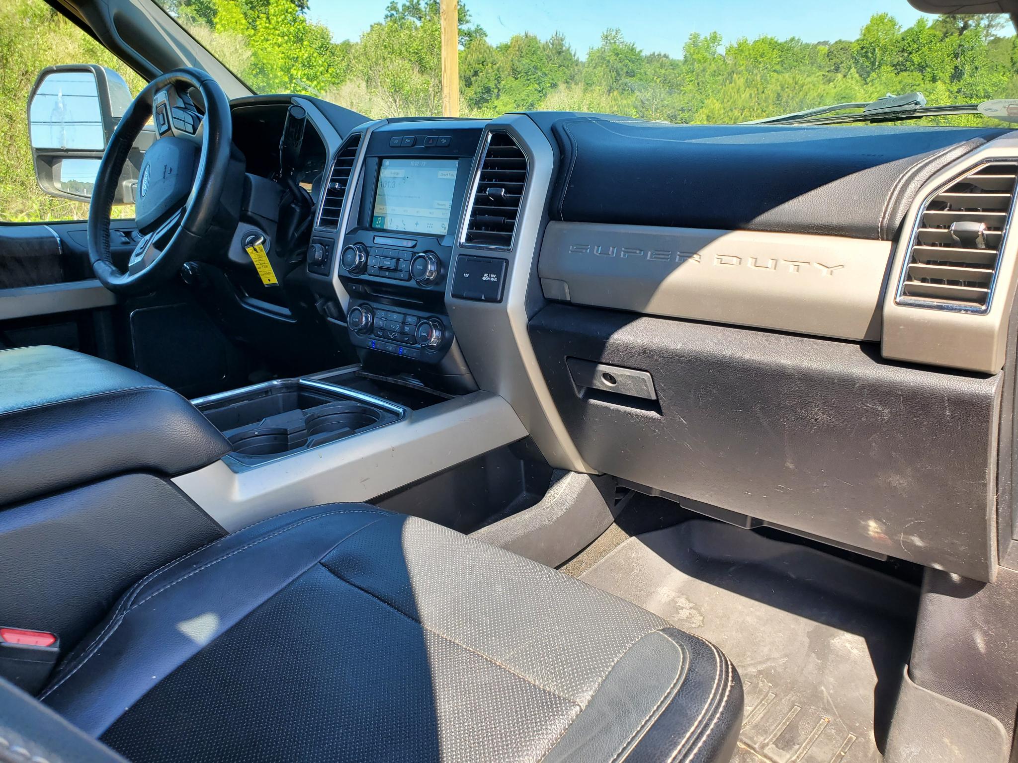 Ford Super Duty F-350 DRW King Ranch 4WD Crew Cab 8' Box 2017