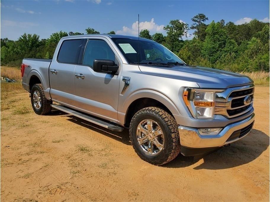Ford F-150 XLT 4WD SuperCrew 5.5' Box 2023