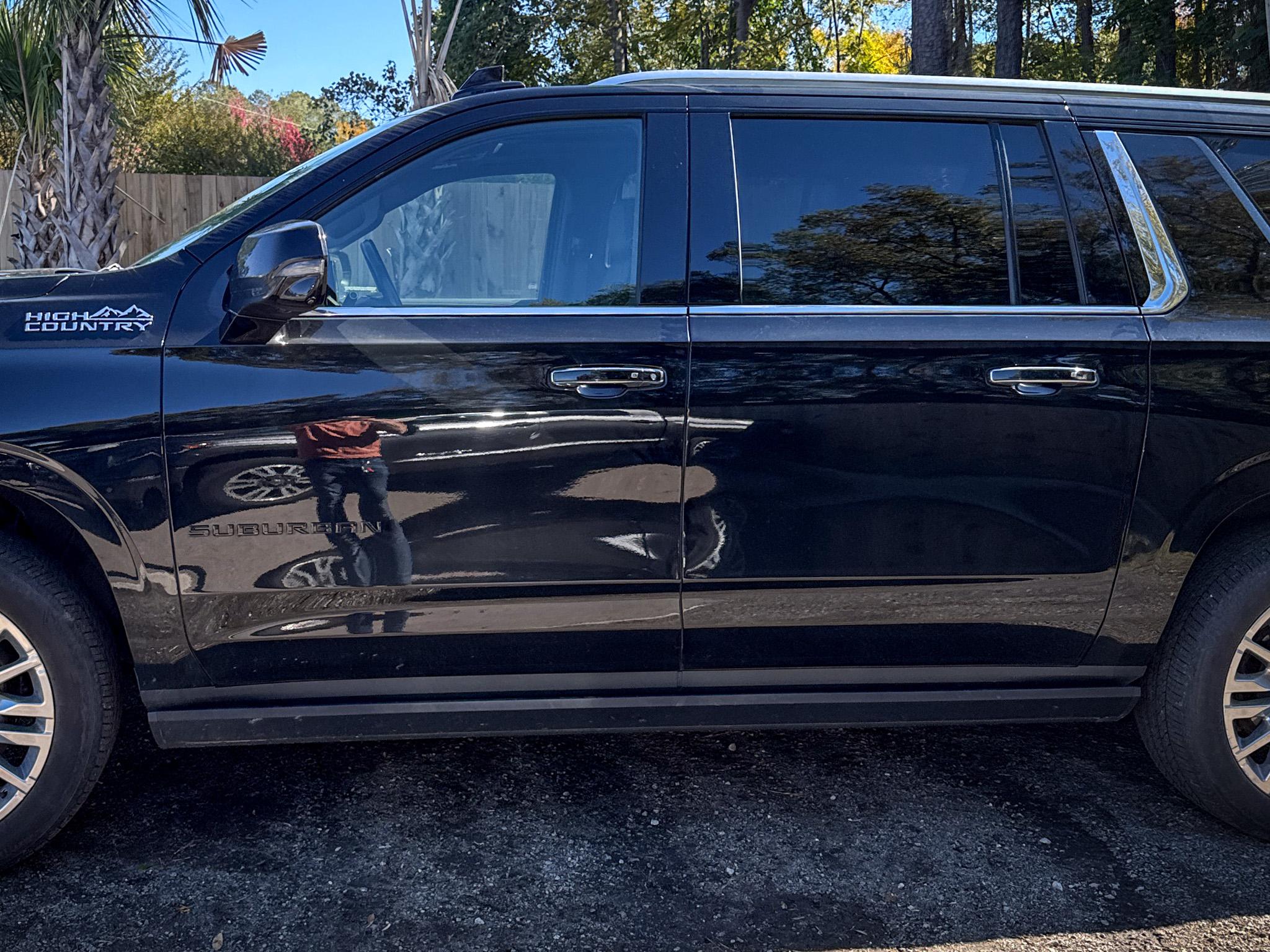 Chevrolet Suburban 4WD 4dr High Country 2023