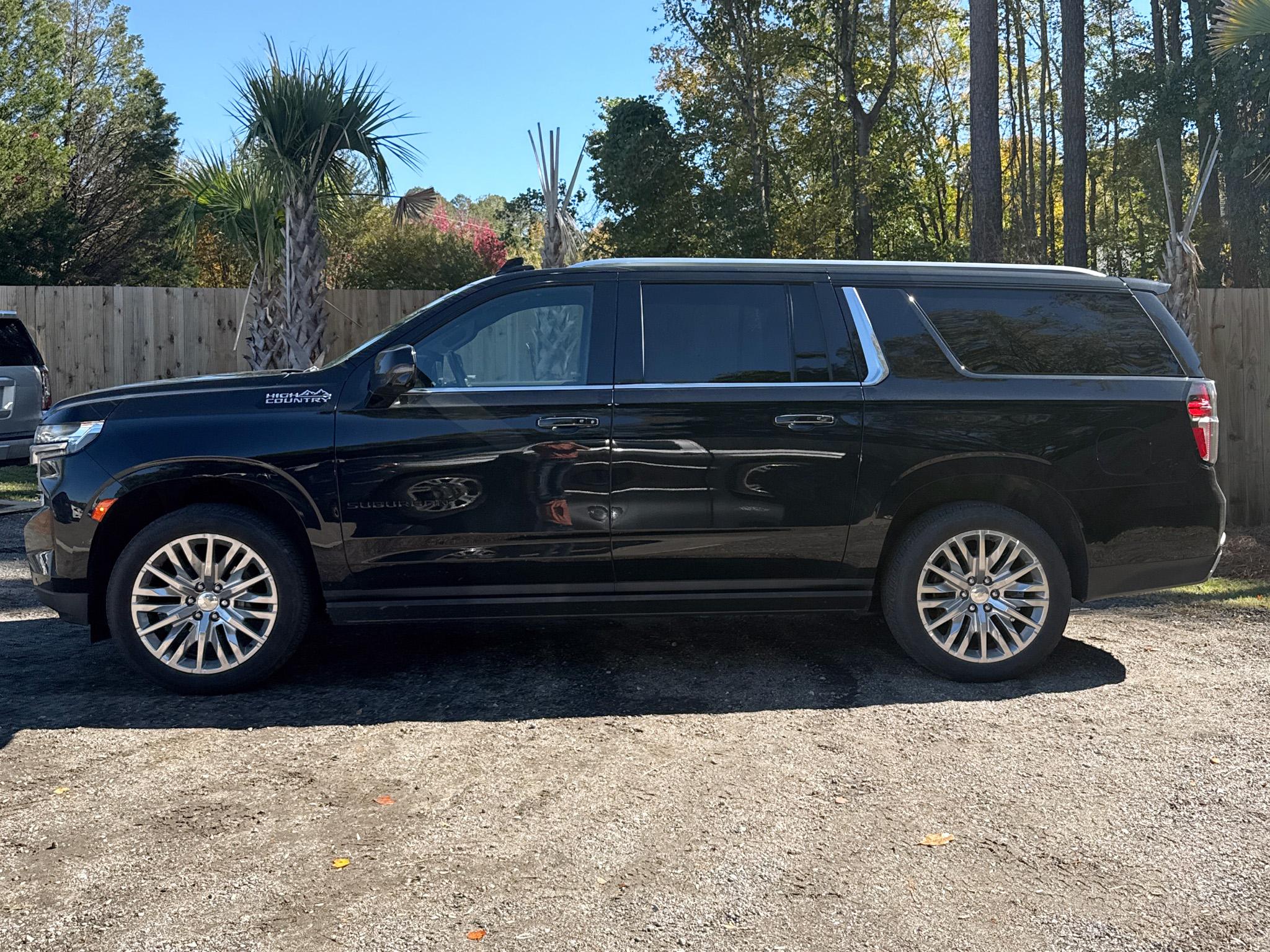 Chevrolet Suburban 4WD 4dr High Country 2023