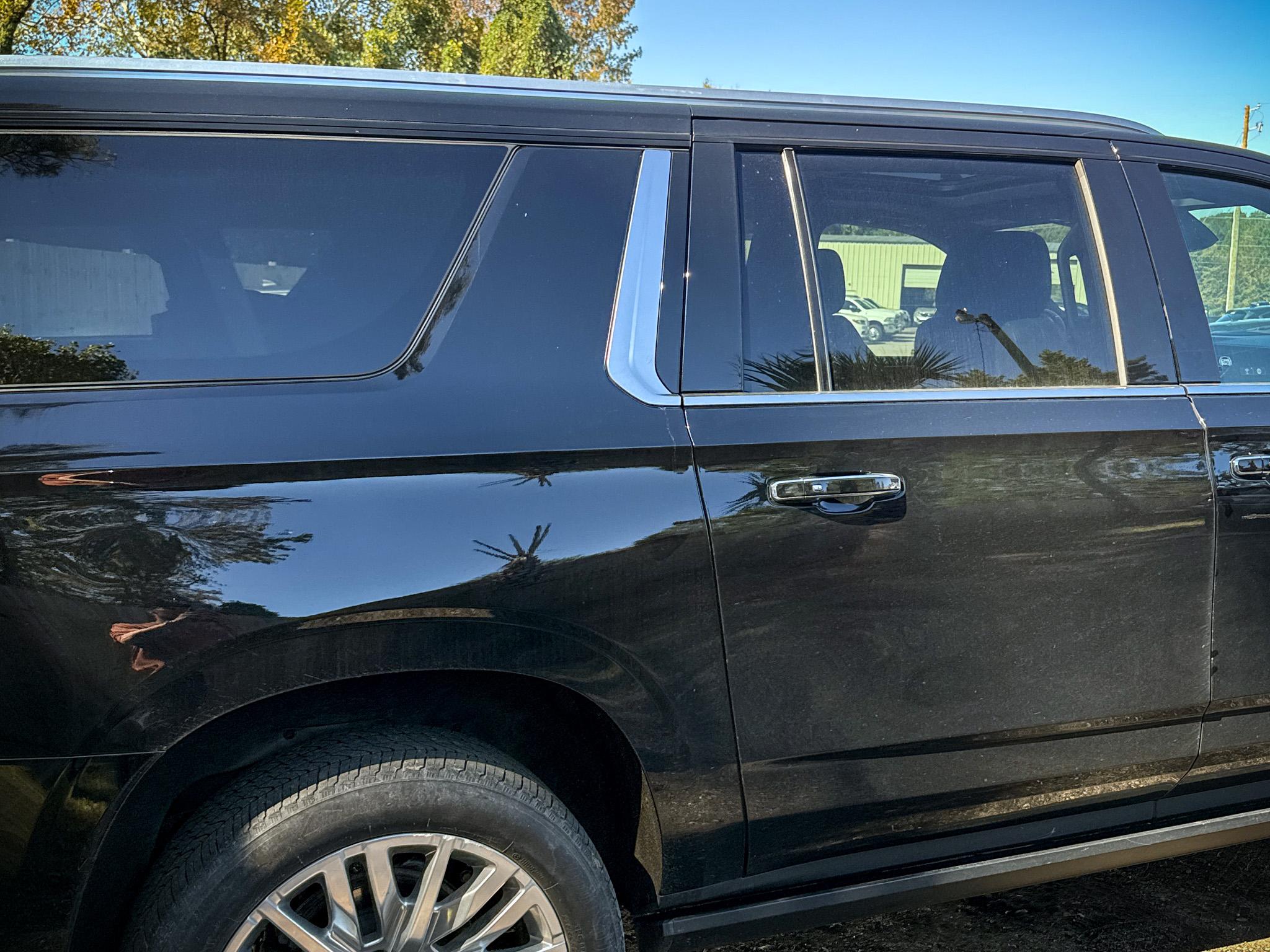 Chevrolet Suburban 4WD 4dr High Country 2023