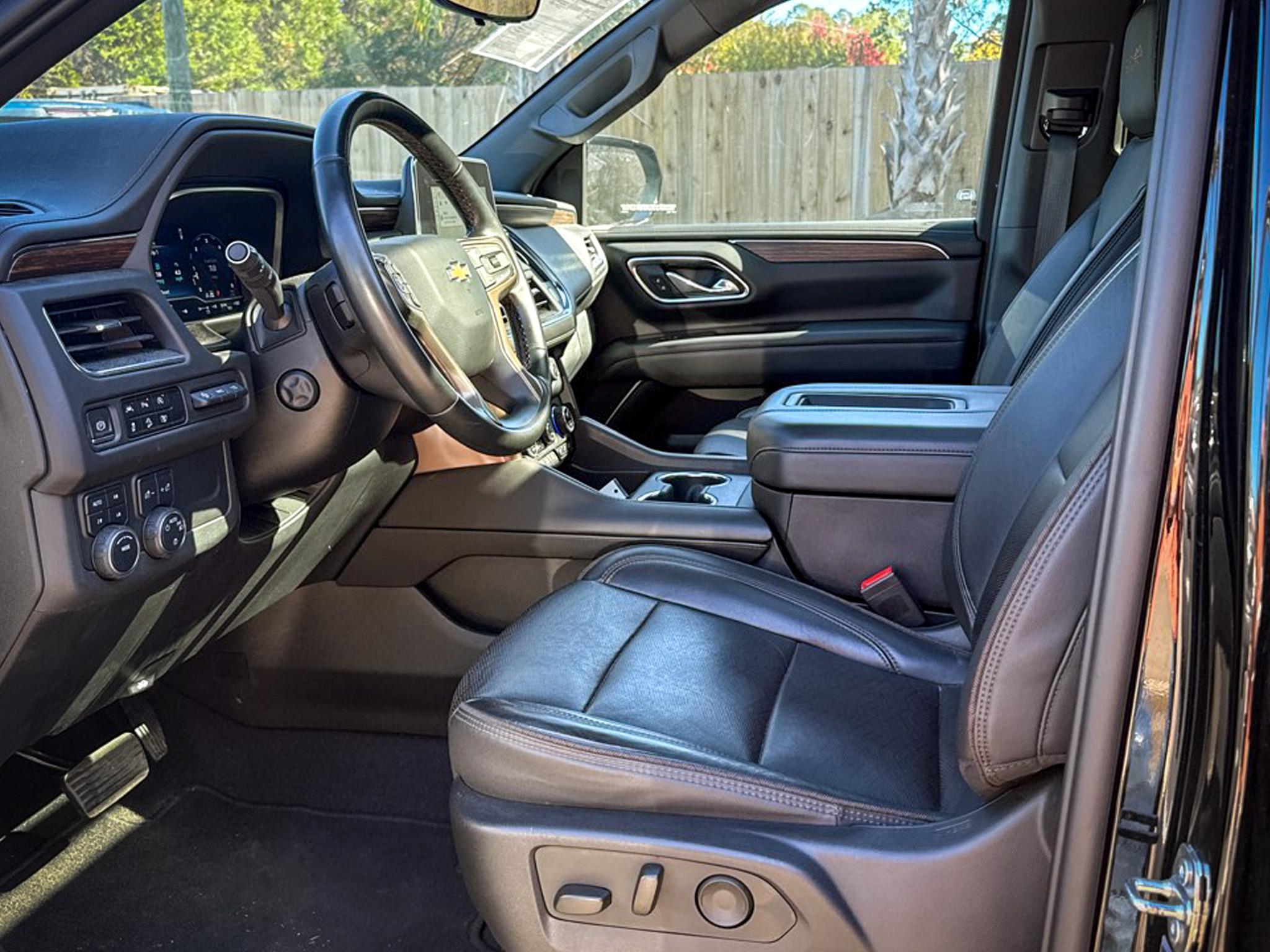 Chevrolet Suburban 4WD 4dr High Country 2023