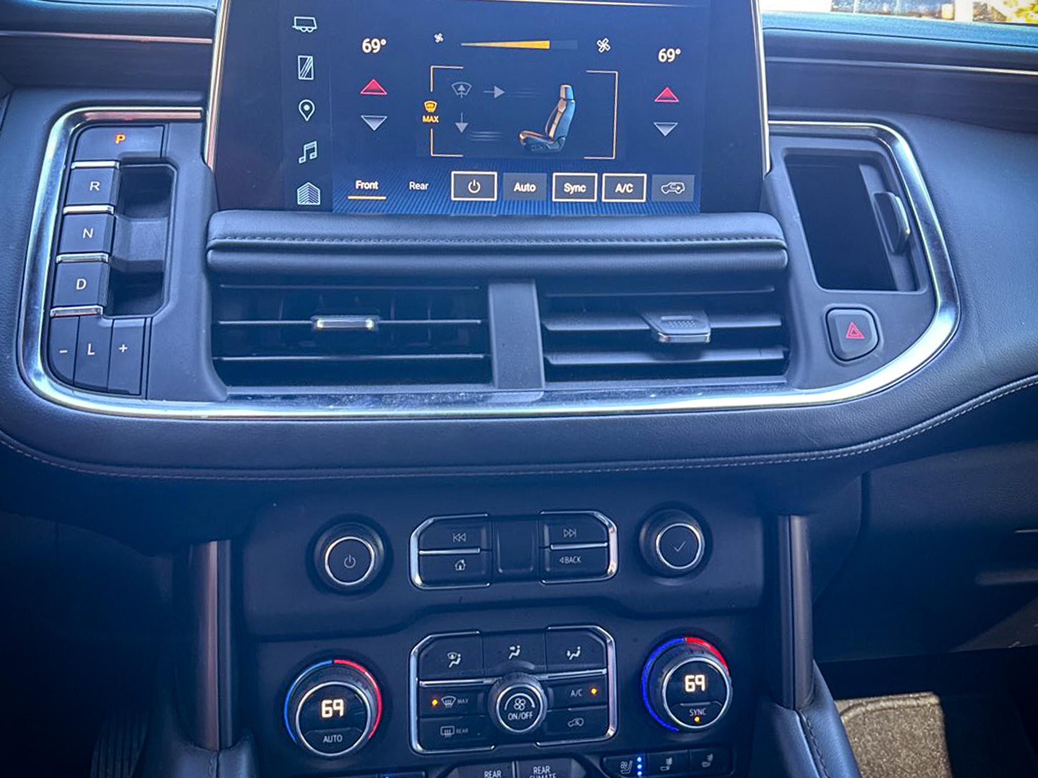 Chevrolet Suburban 4WD 4dr High Country 2023