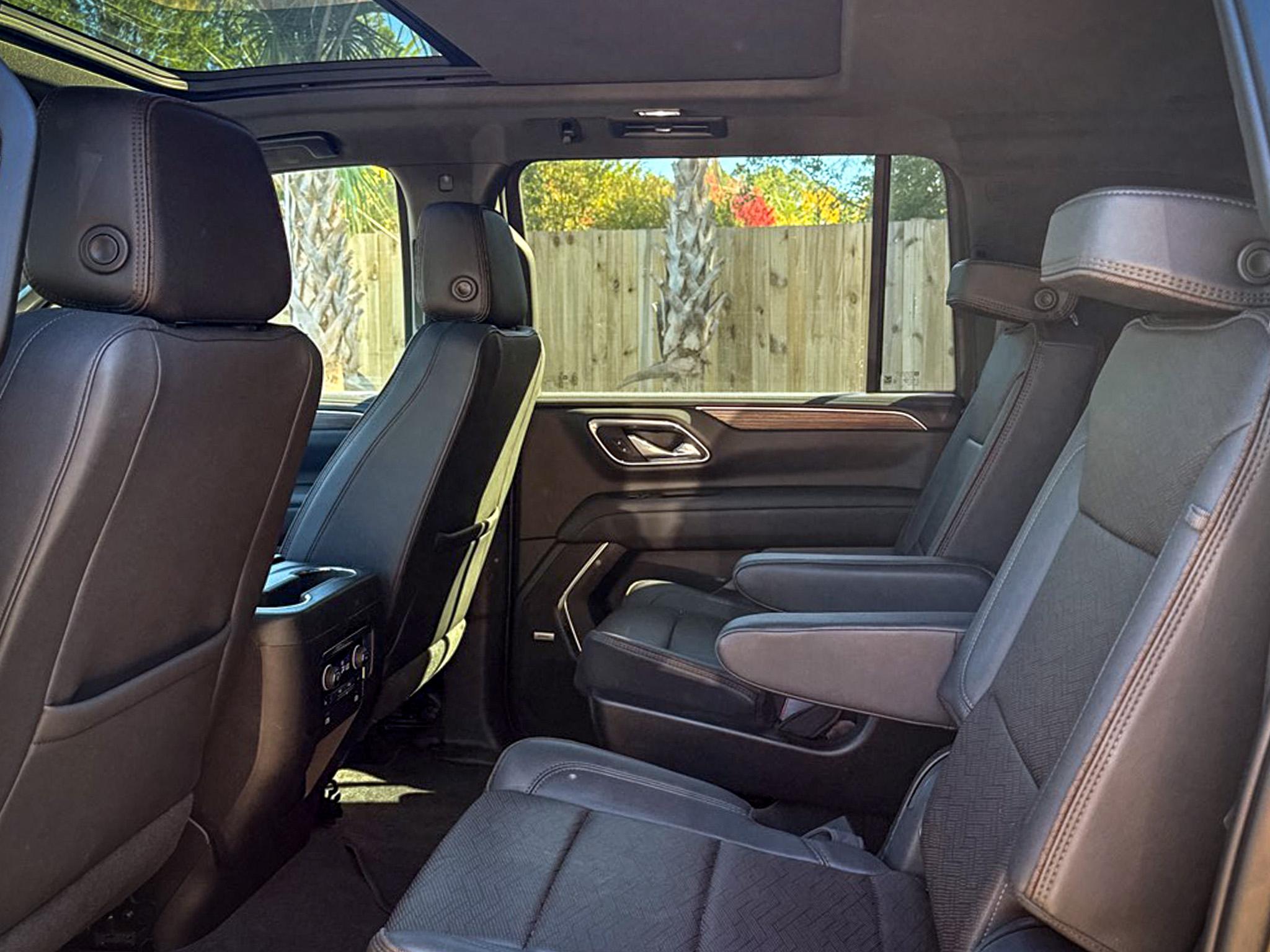 Chevrolet Suburban 4WD 4dr High Country 2023