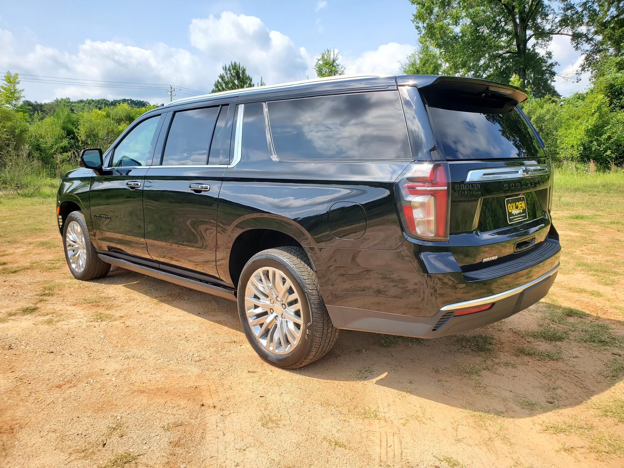 Chevrolet Suburban 4WD 4dr High Country 2023