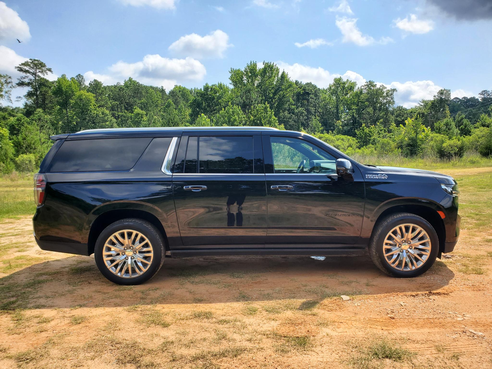 Chevrolet Suburban 4WD 4dr High Country 2023