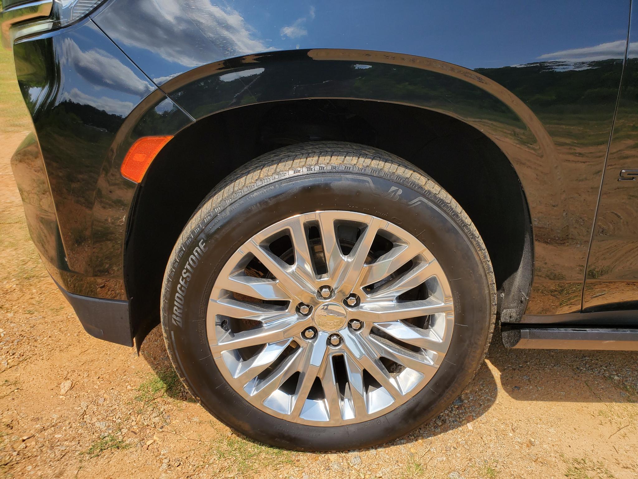 Chevrolet Suburban 4WD 4dr High Country 2023