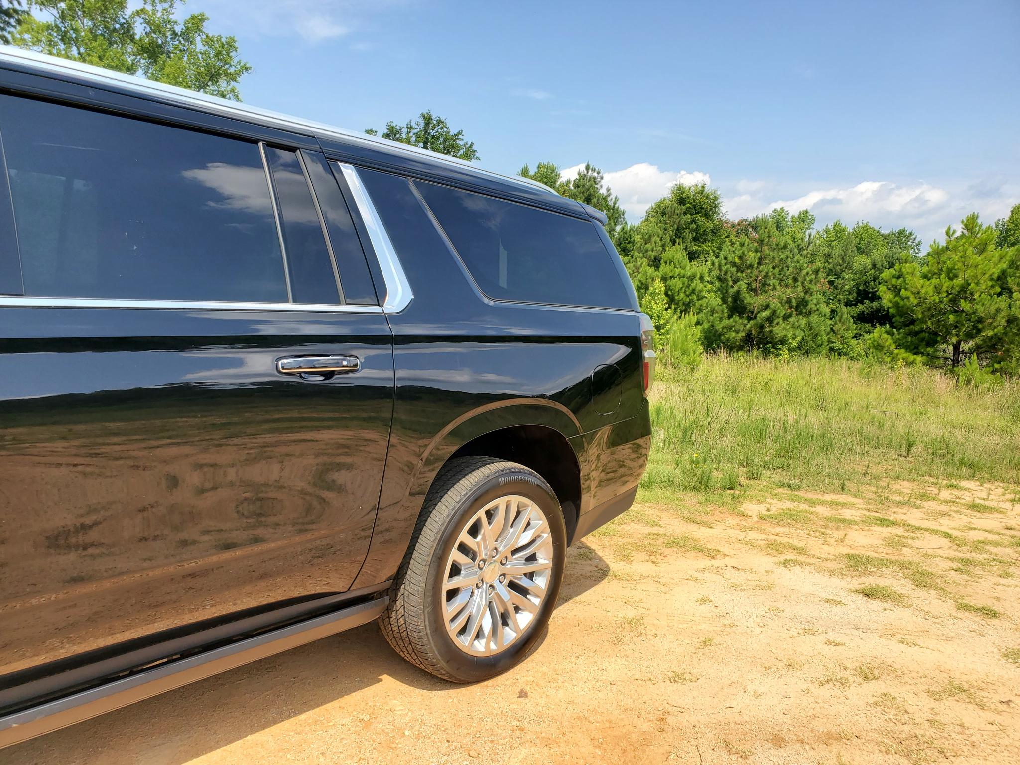 Chevrolet Suburban 4WD 4dr High Country 2023