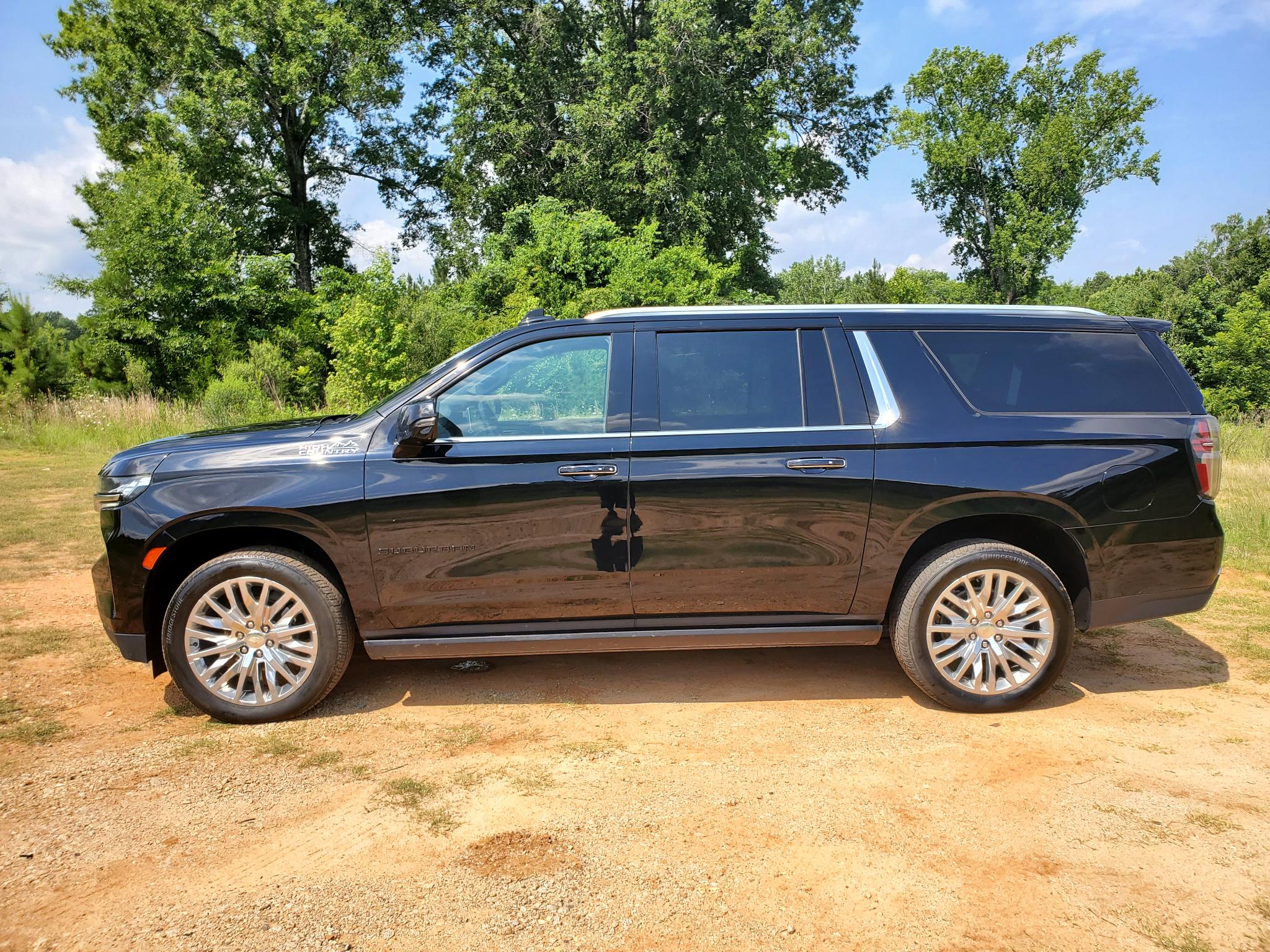 Chevrolet Suburban 4WD 4dr High Country 2023