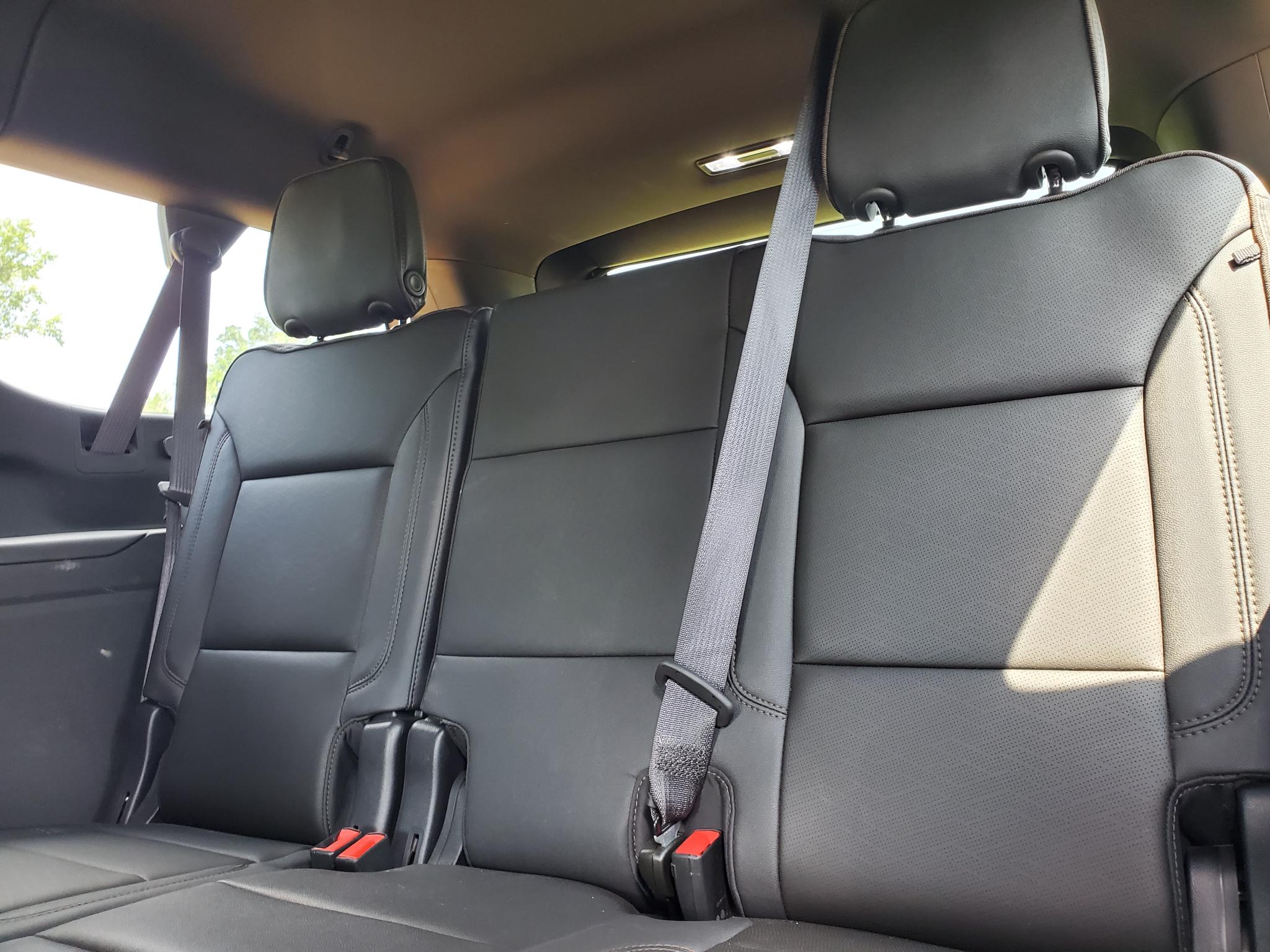 Chevrolet Suburban 4WD 4dr High Country 2023