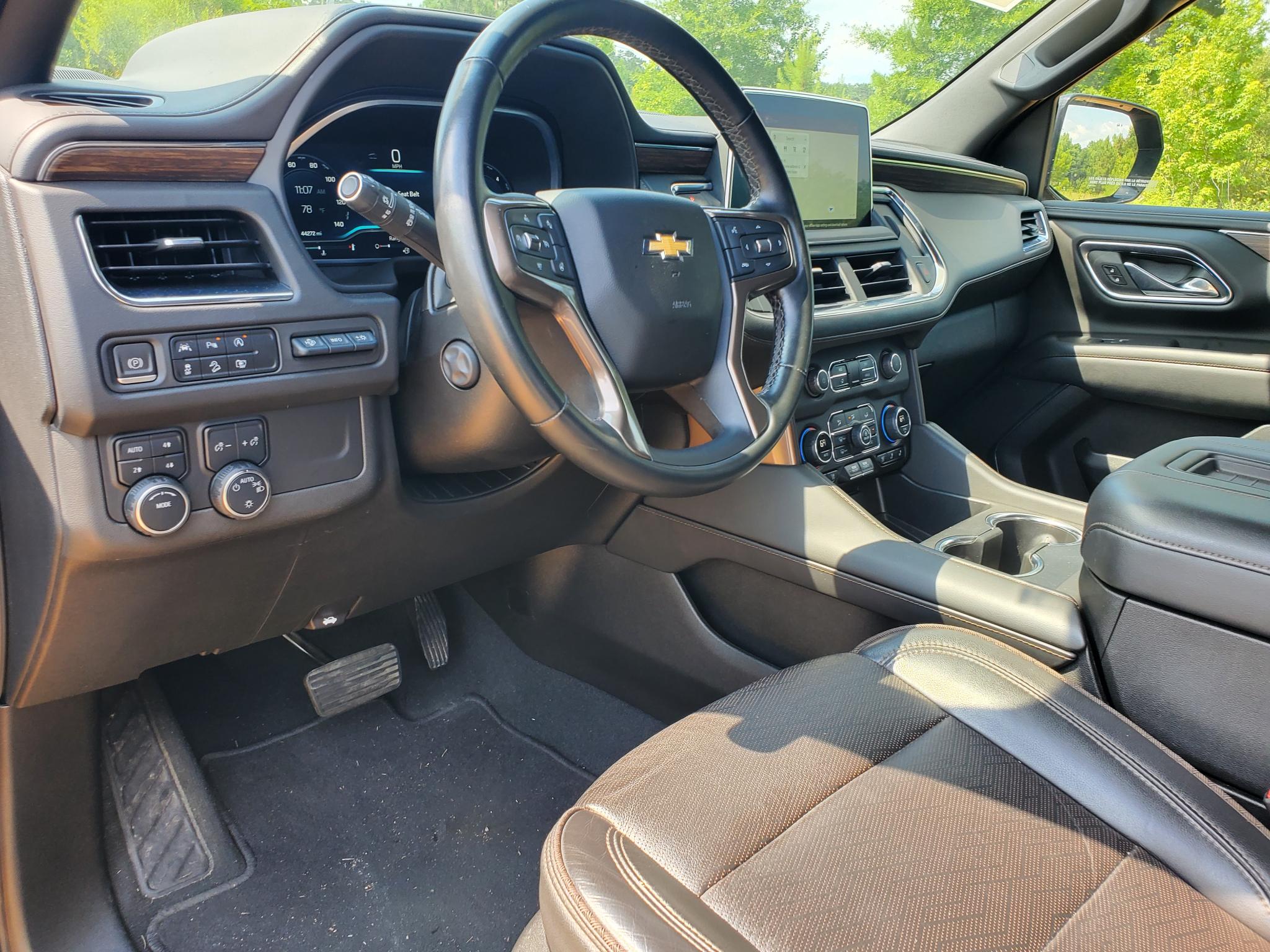 Chevrolet Suburban 4WD 4dr High Country 2023