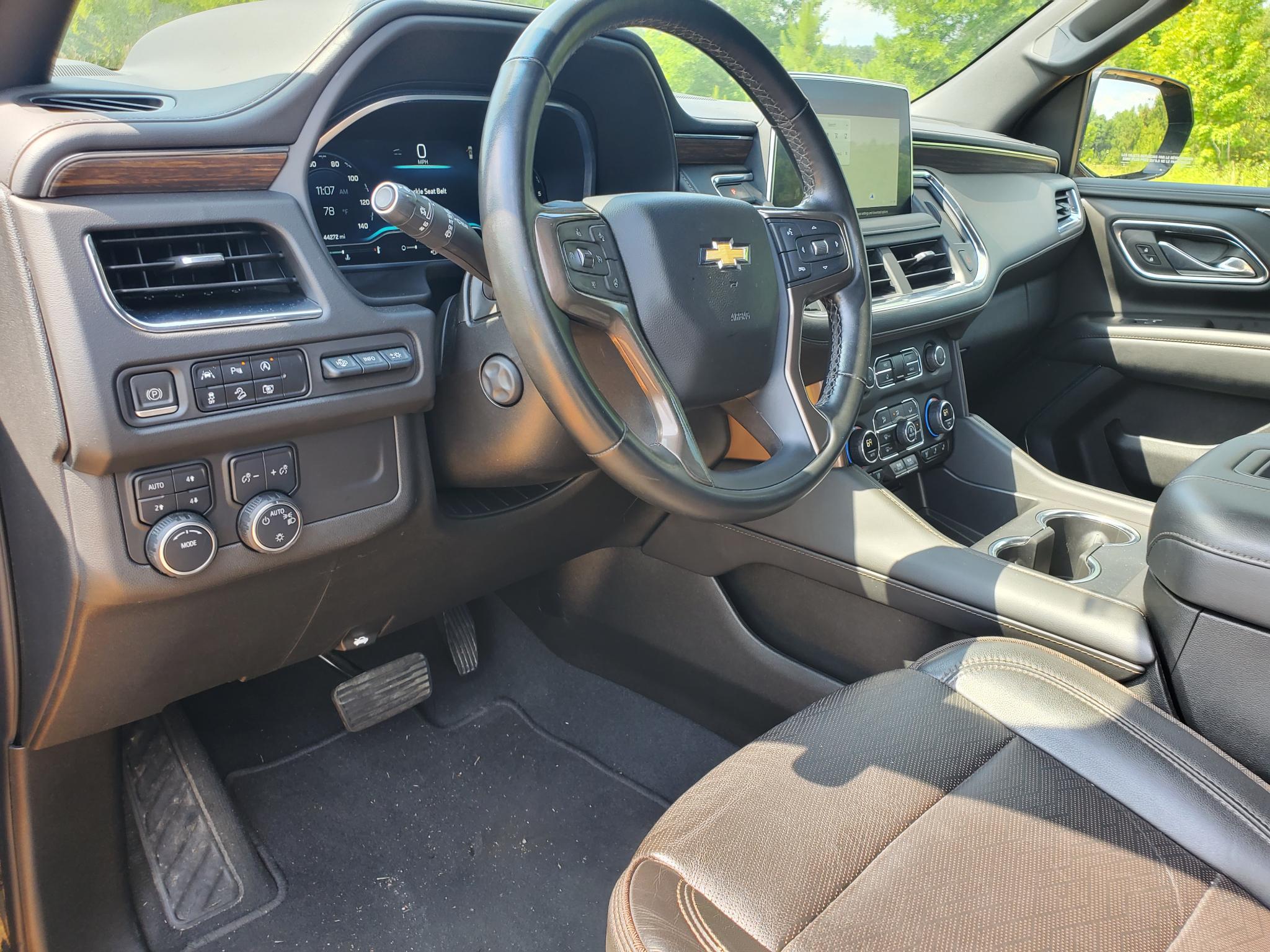 Chevrolet Suburban 4WD 4dr High Country 2023