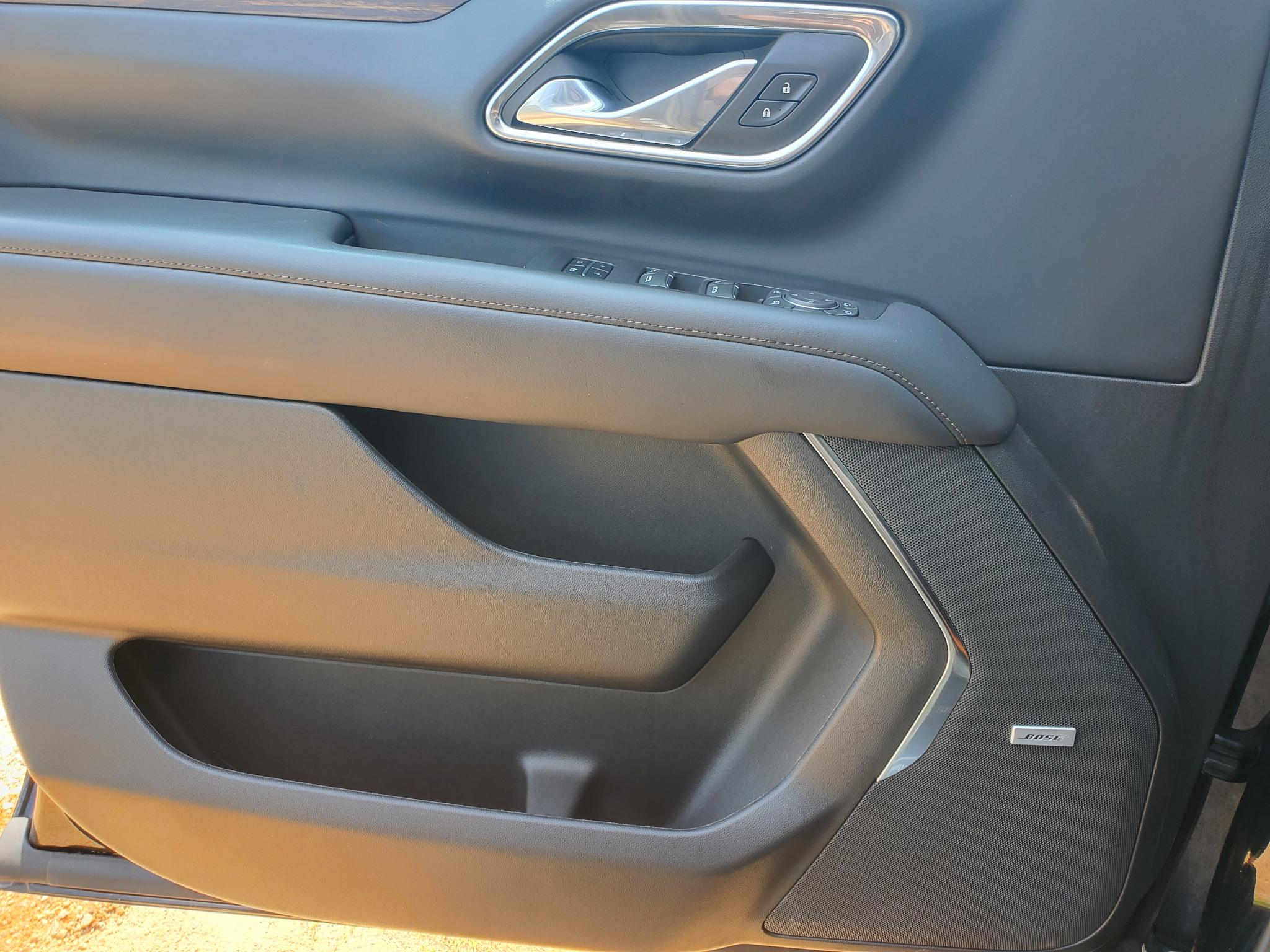 Chevrolet Suburban 4WD 4dr High Country 2023