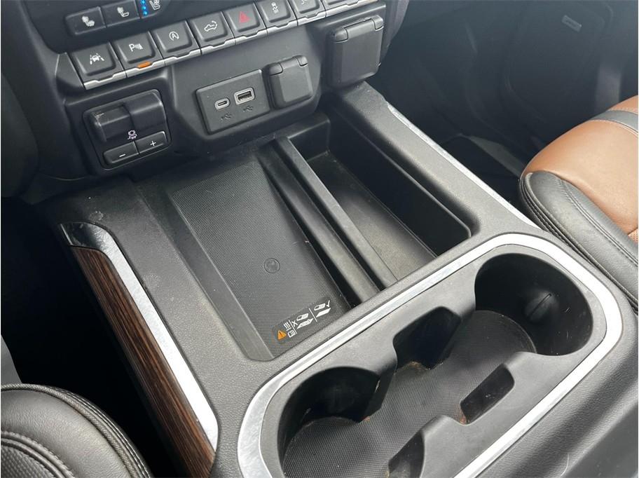 Chevrolet Silverado 1500 4WD Crew Cab 147" High Country 2019