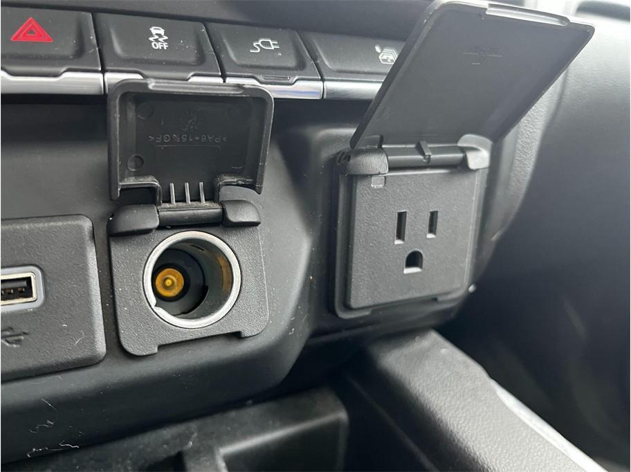 Chevrolet Silverado 1500 4WD Crew Cab 147" High Country 2019