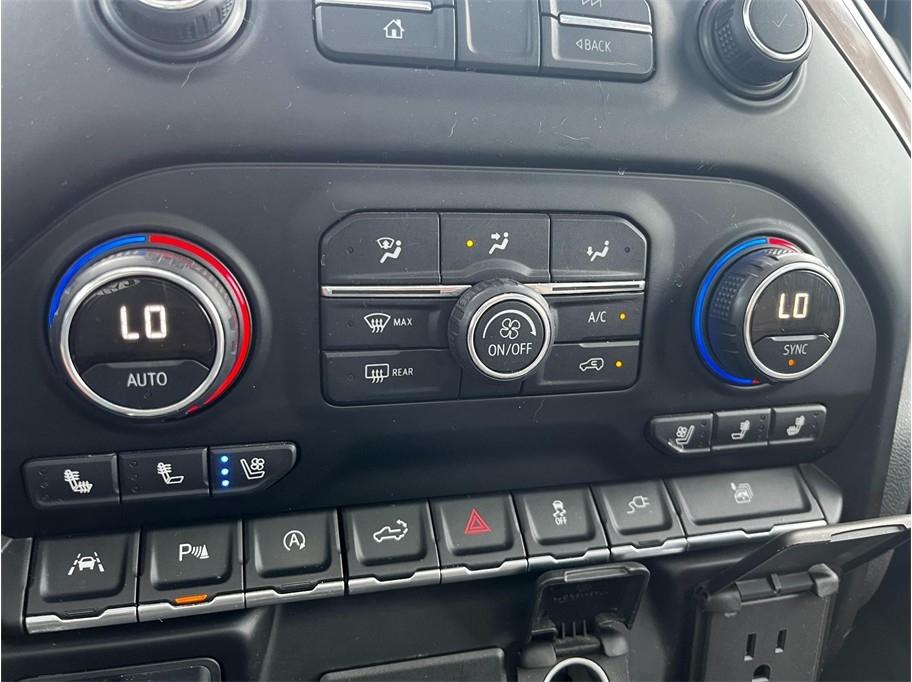Chevrolet Silverado 1500 4WD Crew Cab 147" High Country 2019