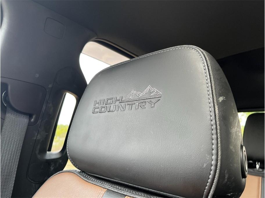 Chevrolet Silverado 1500 4WD Crew Cab 147" High Country 2019