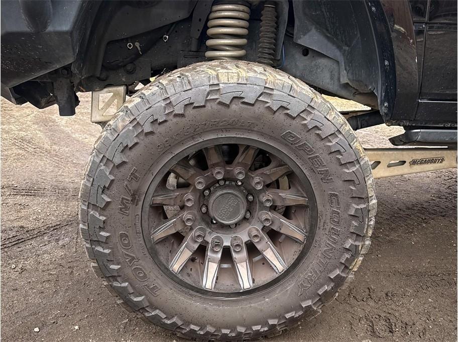 RAM 2500 Laramie 4x4 Mega Cab 6'4" Box 2020