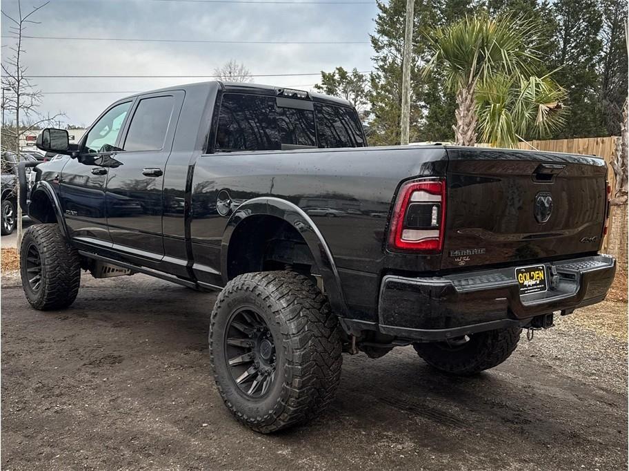 RAM 2500 Laramie 4x4 Mega Cab 6'4" Box 2020