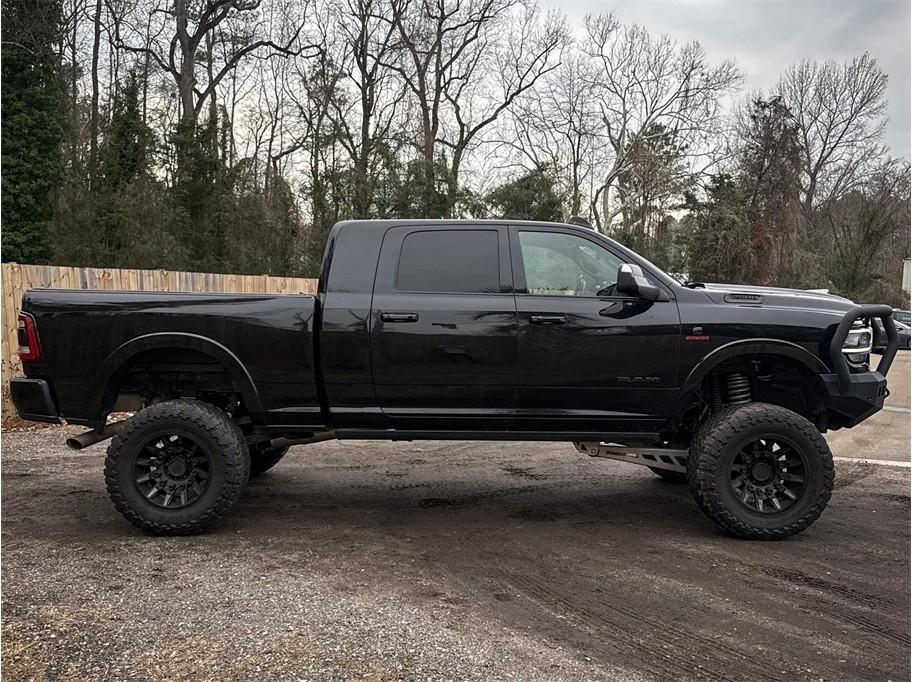 RAM 2500 Laramie 4x4 Mega Cab 6'4" Box 2020
