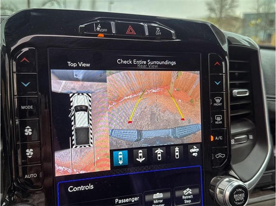 RAM 2500 Laramie 4x4 Mega Cab 6'4" Box 2020