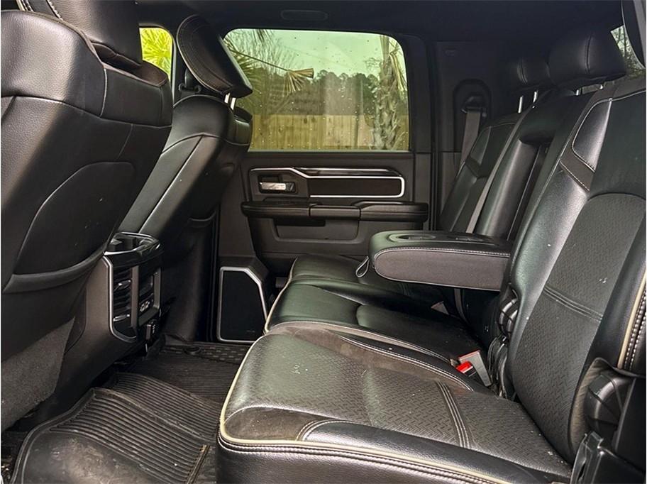 RAM 2500 Laramie 4x4 Mega Cab 6'4" Box 2020