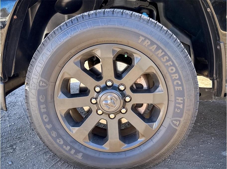 RAM 2500 Big Horn 4x4 Crew Cab 6'4" Box 2020